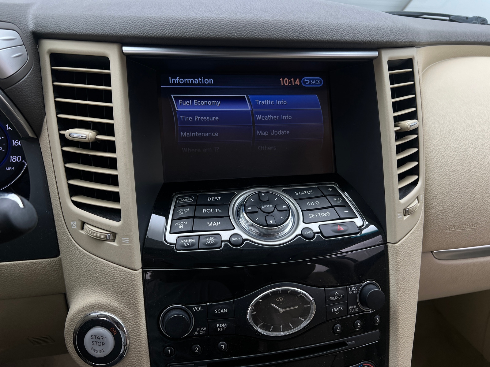 Thumbnail: 2017 INFINITI QX70 - 3