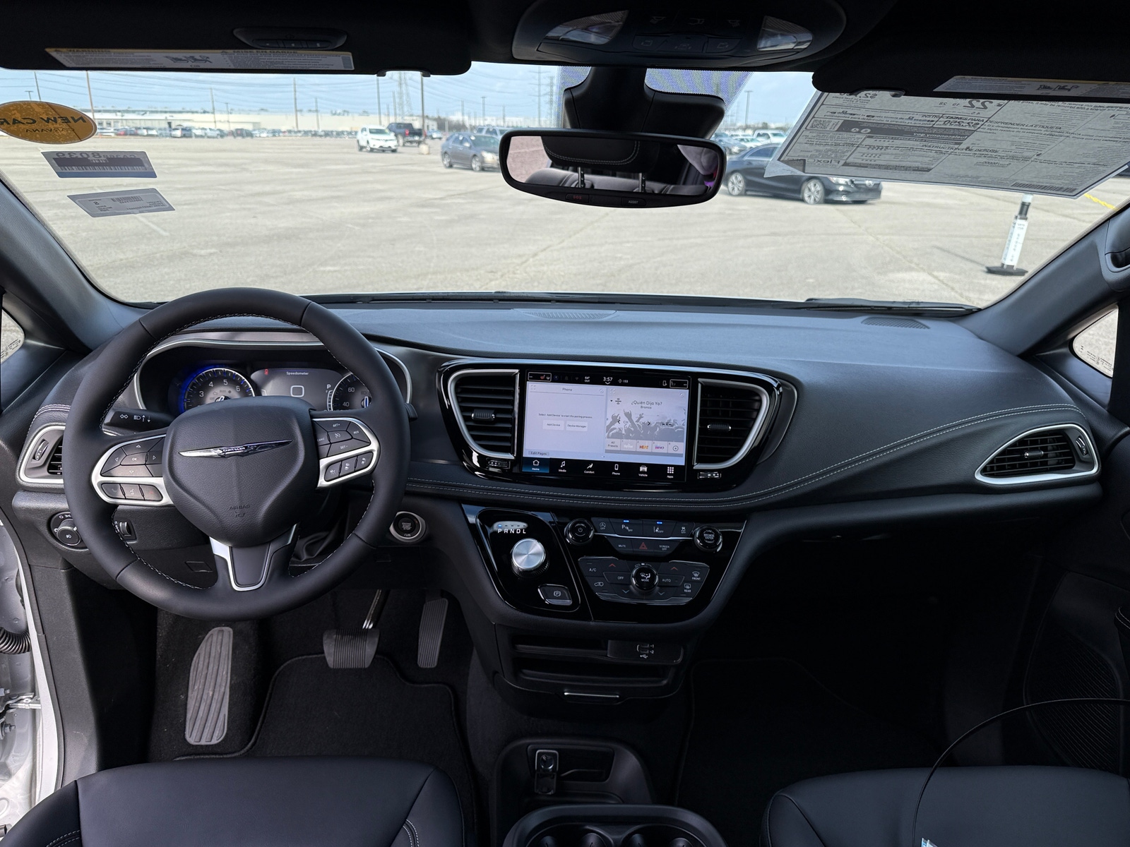 Thumbnail: 2026 Chrysler Pacifica - 2