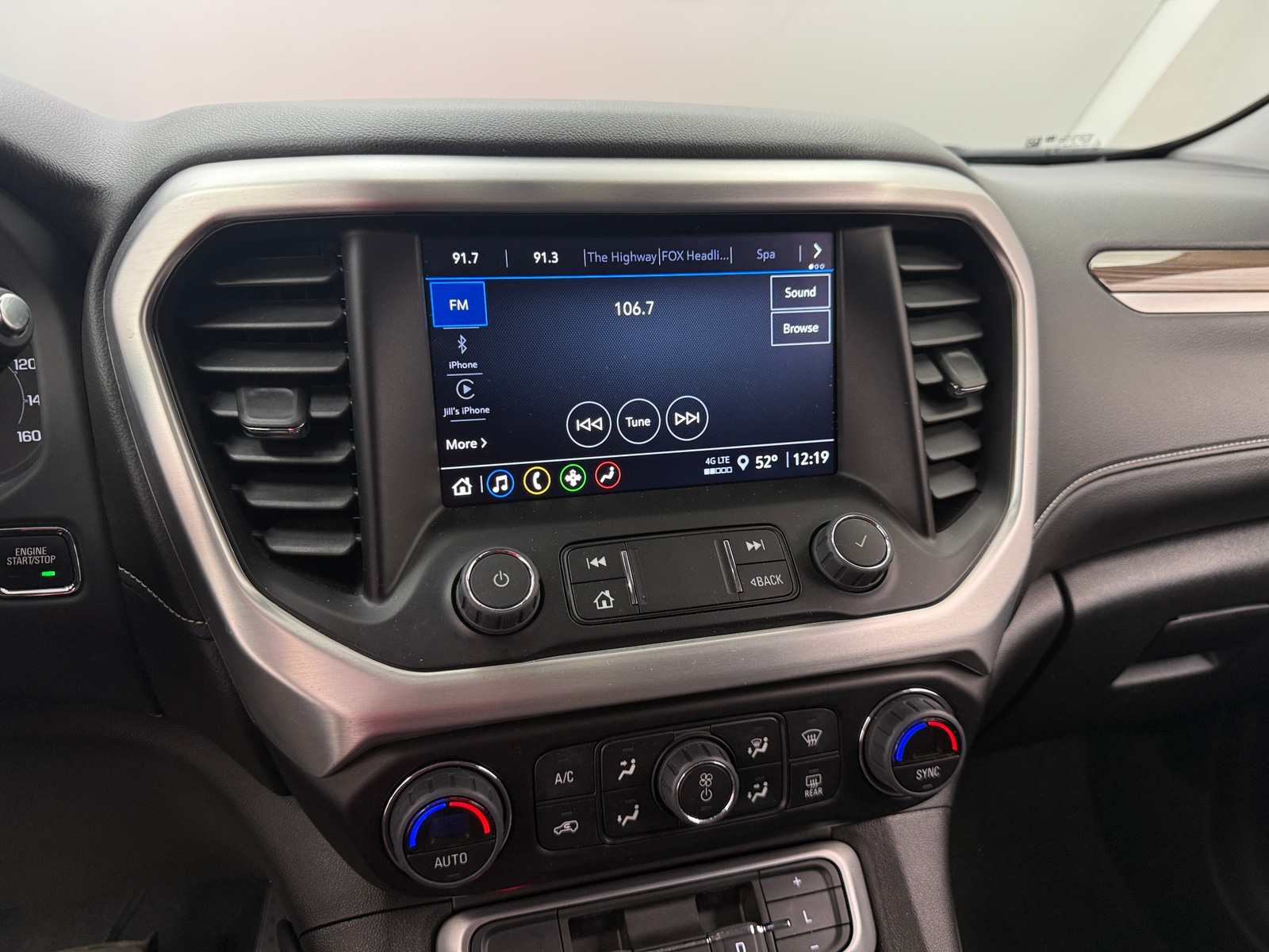 Thumbnail: 2023 GMC Acadia - 4