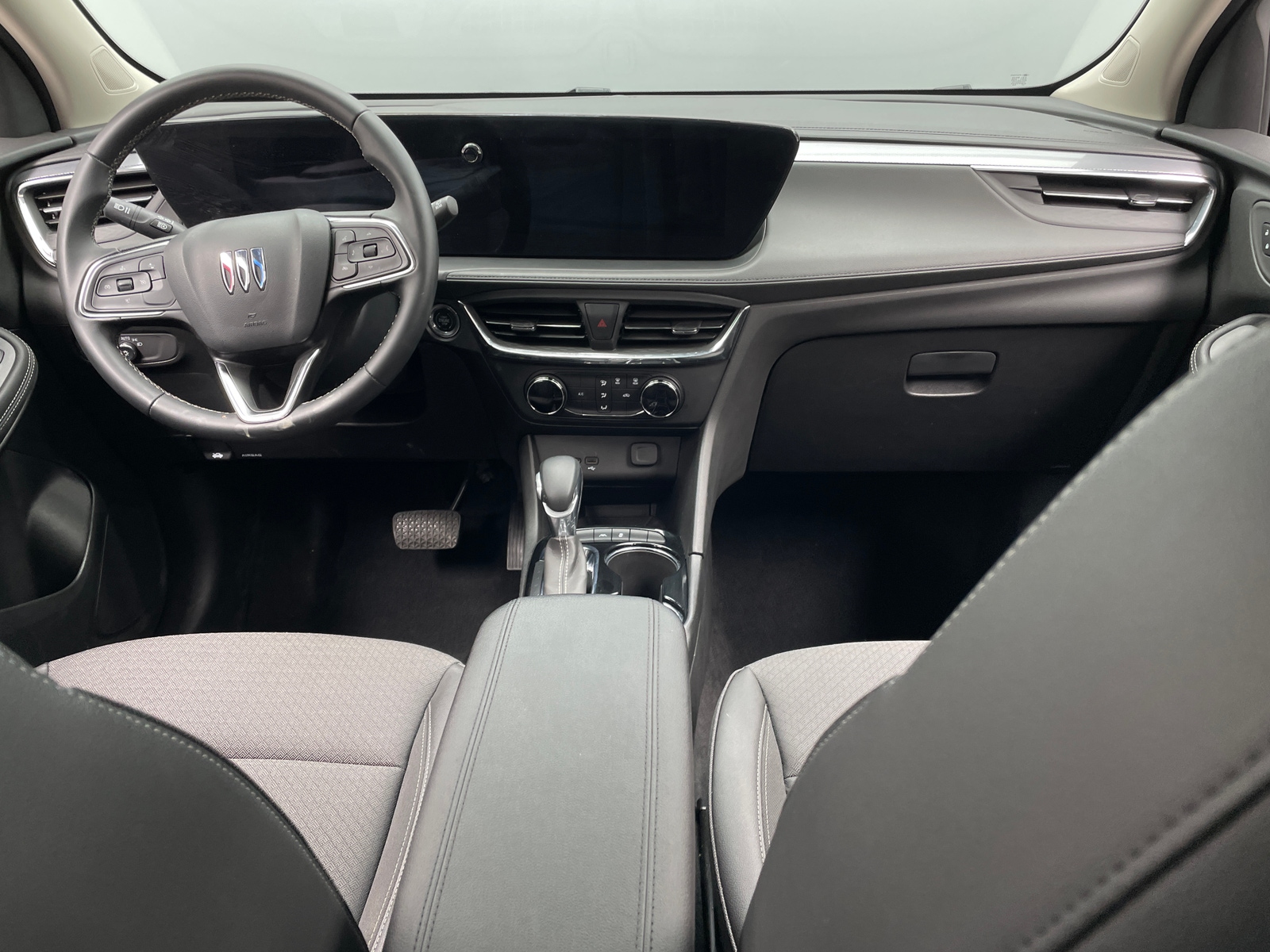 Thumbnail: 2025 Buick Encore GX - 2