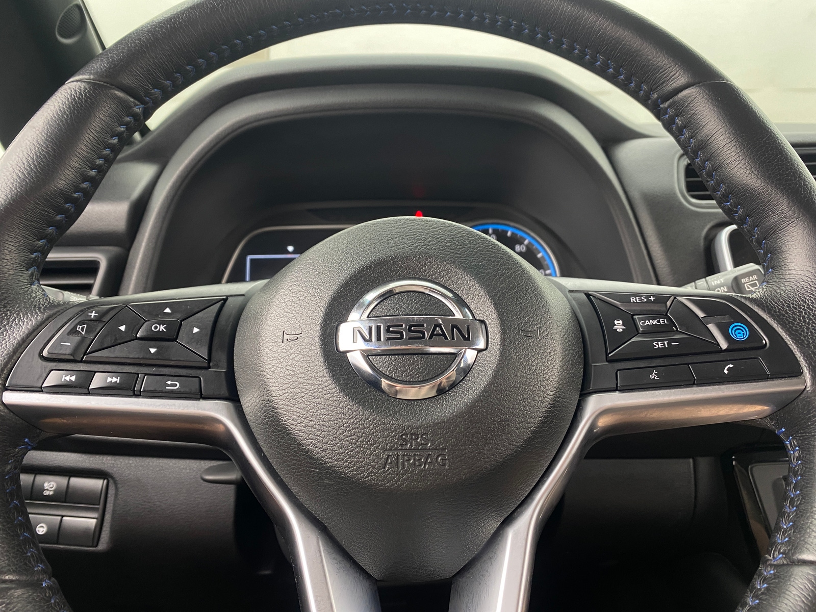 Thumbnail: 2021 Nissan Leaf - 5