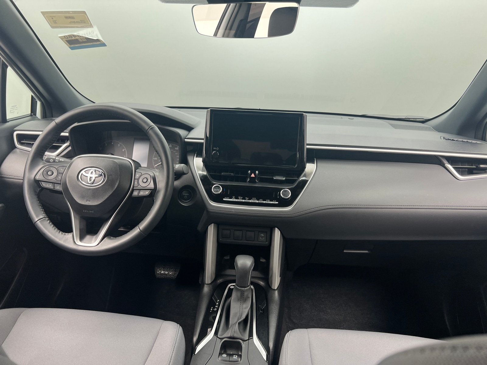 Thumbnail: 2025 Toyota Corolla Cross - 3