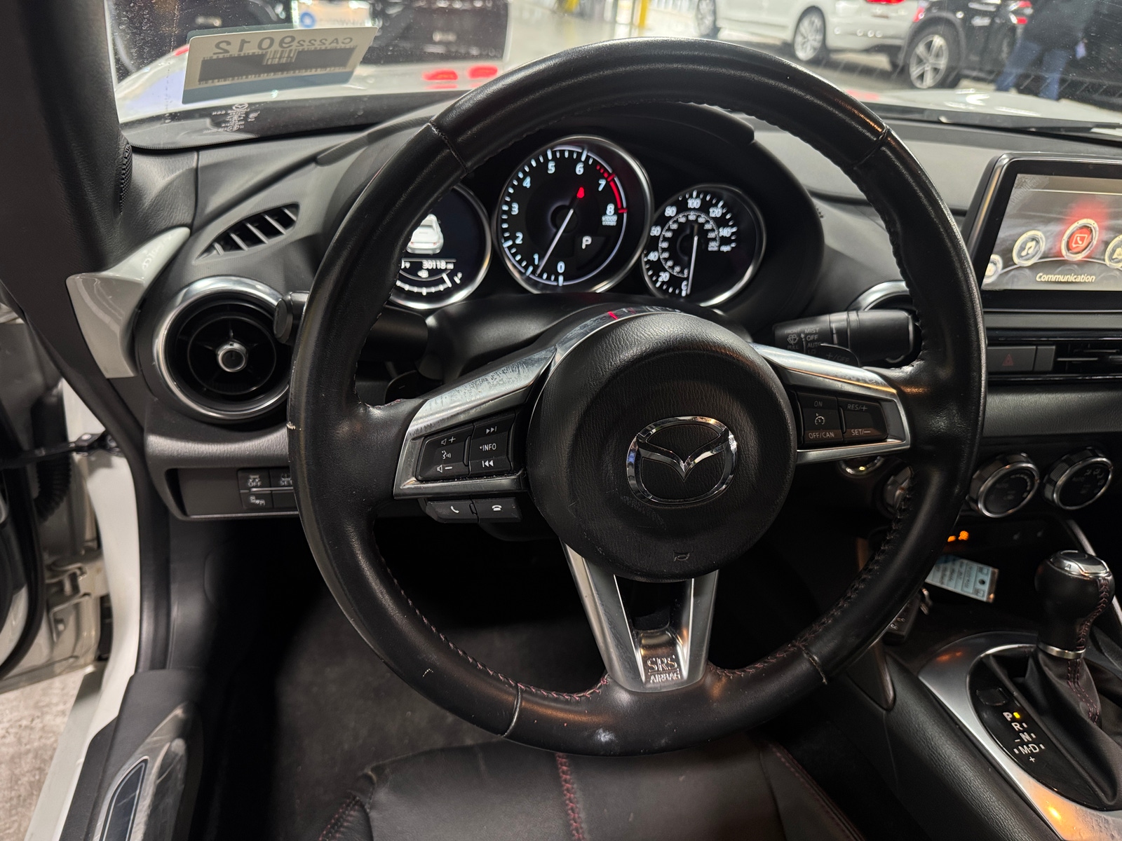 Thumbnail: 2017 Mazda MX-5 Miata - 4