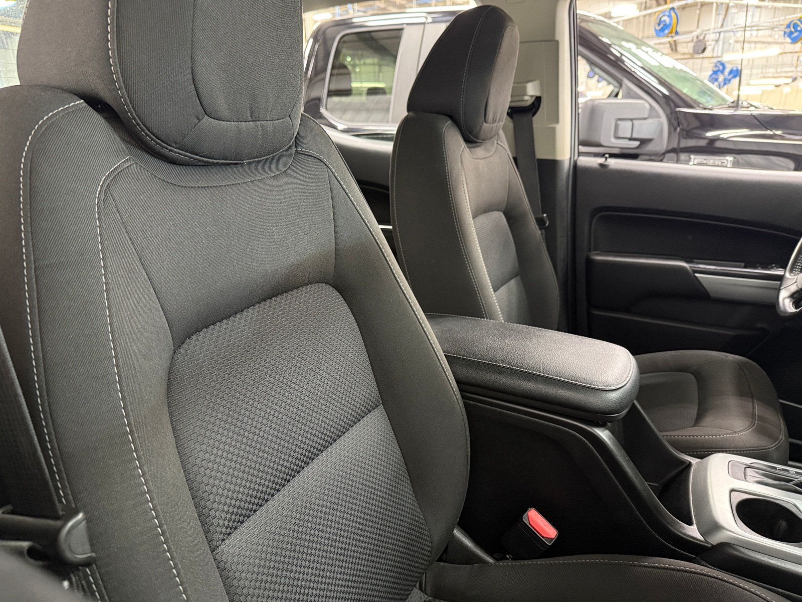 Thumbnail: 2022 Chevrolet Colorado - 2