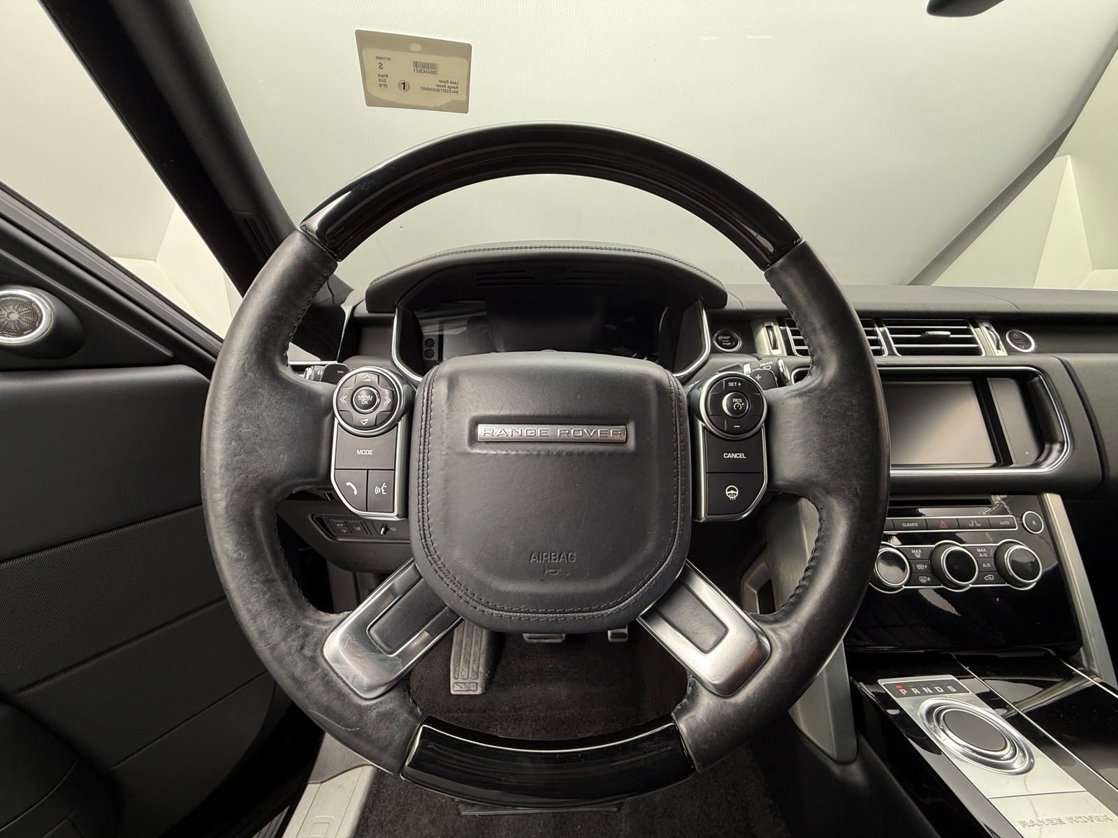 Thumbnail: 2016 Land Rover Range Rover - 4