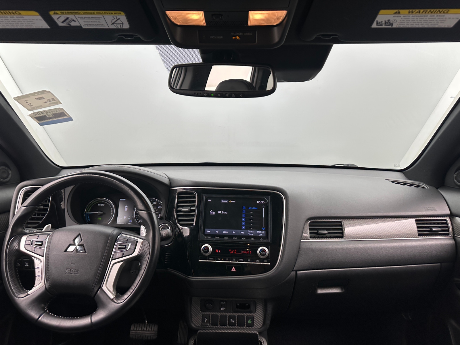 Thumbnail: 2020 Mitsubishi Outlander - 2