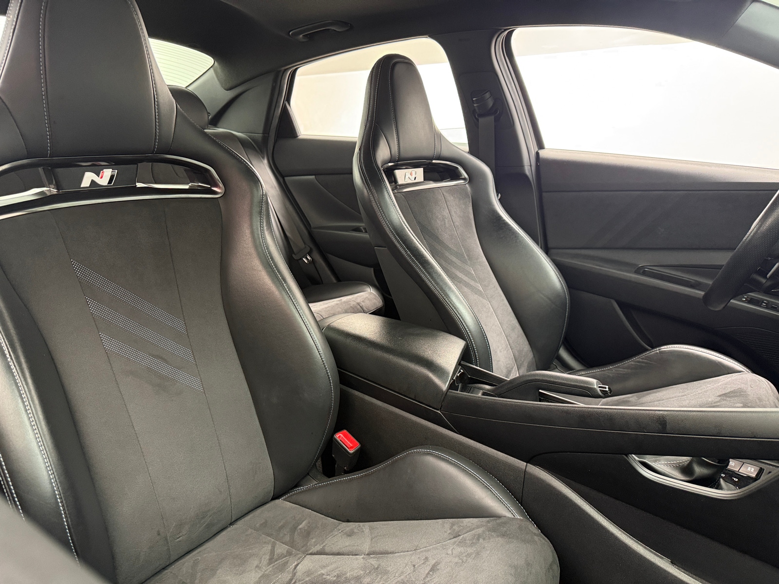 Thumbnail: 2023 Hyundai Elantra - 2