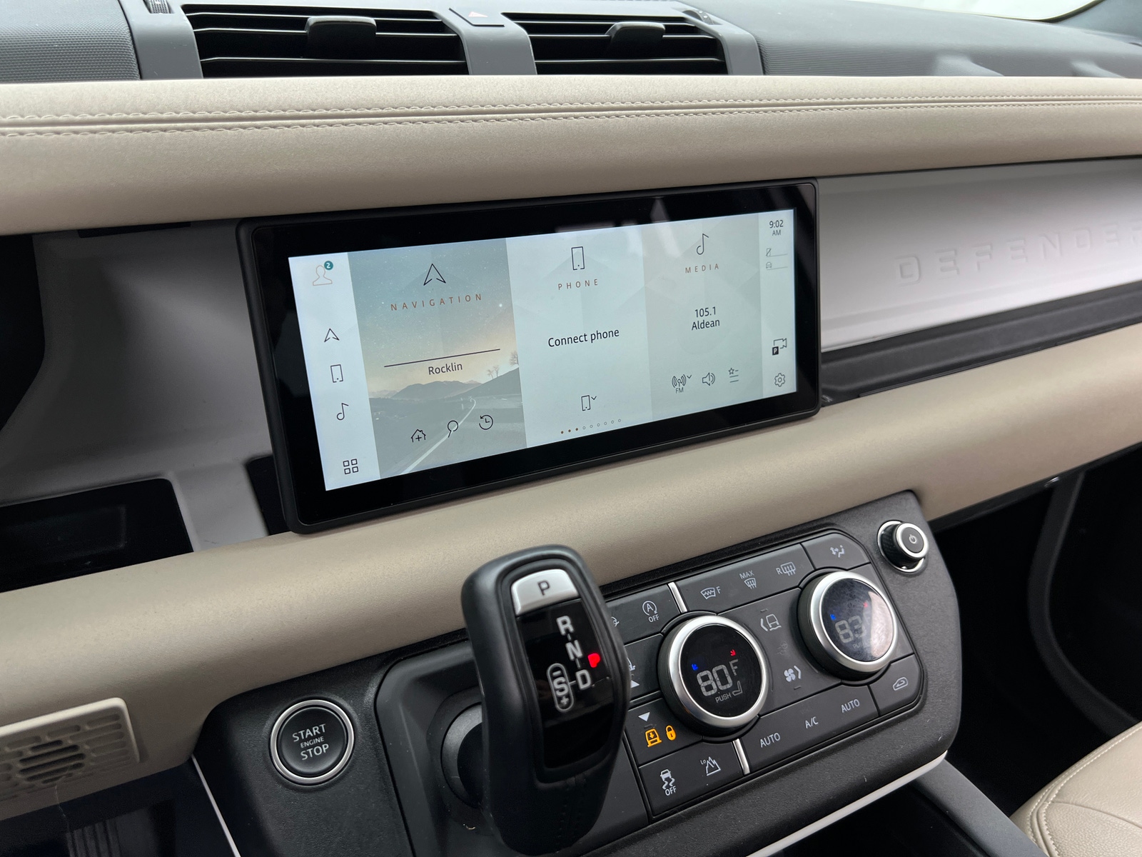 Thumbnail: 2023 Land Rover Defender - 3