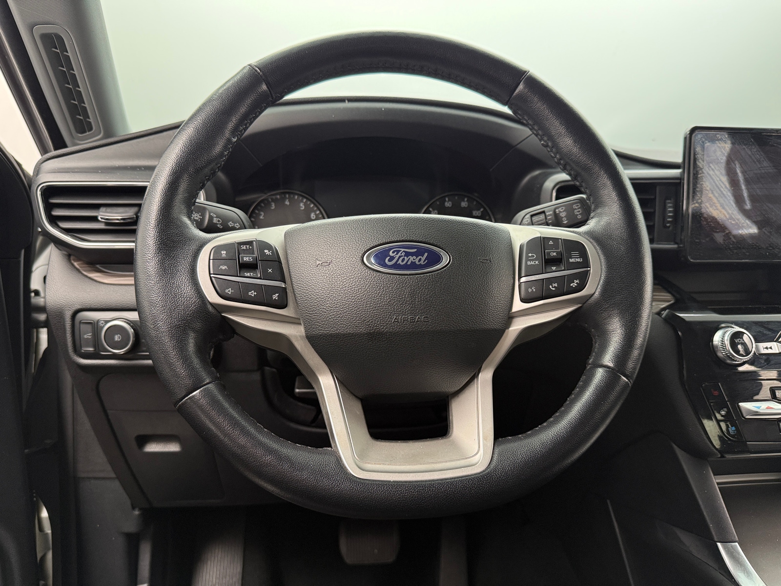 Thumbnail: 2023 Ford Explorer - 4