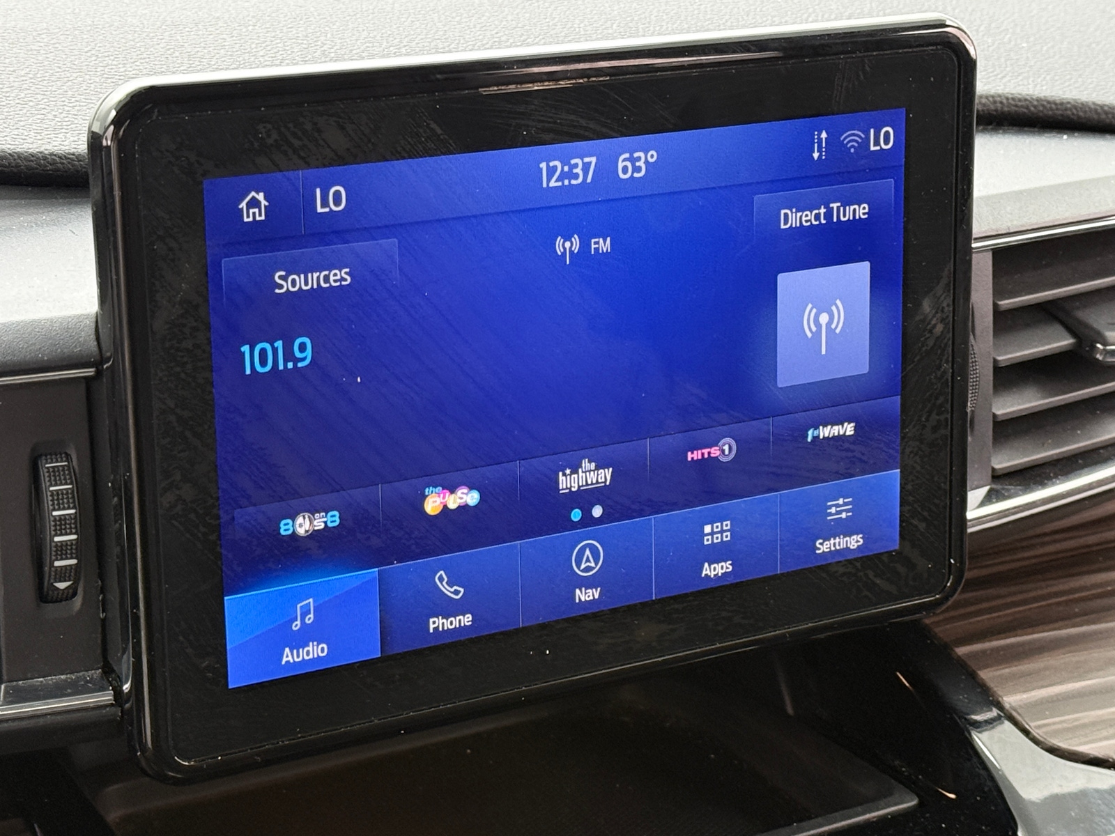 Thumbnail: 2023 Ford Explorer - 3