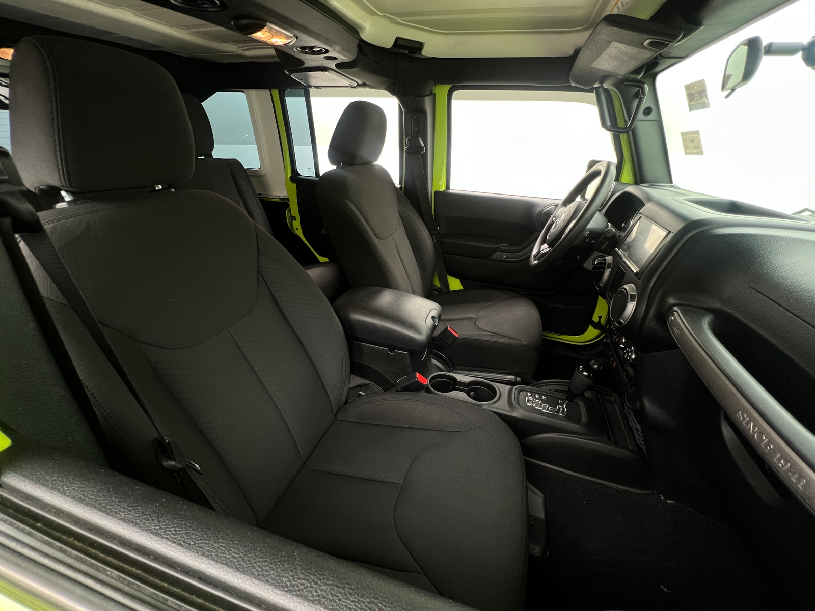 Thumbnail: 2017 Jeep Wrangler - 2