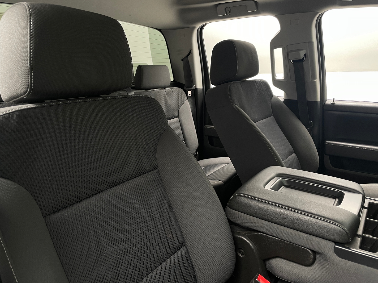 Thumbnail: 2018 Chevrolet Silverado 1500 - 2