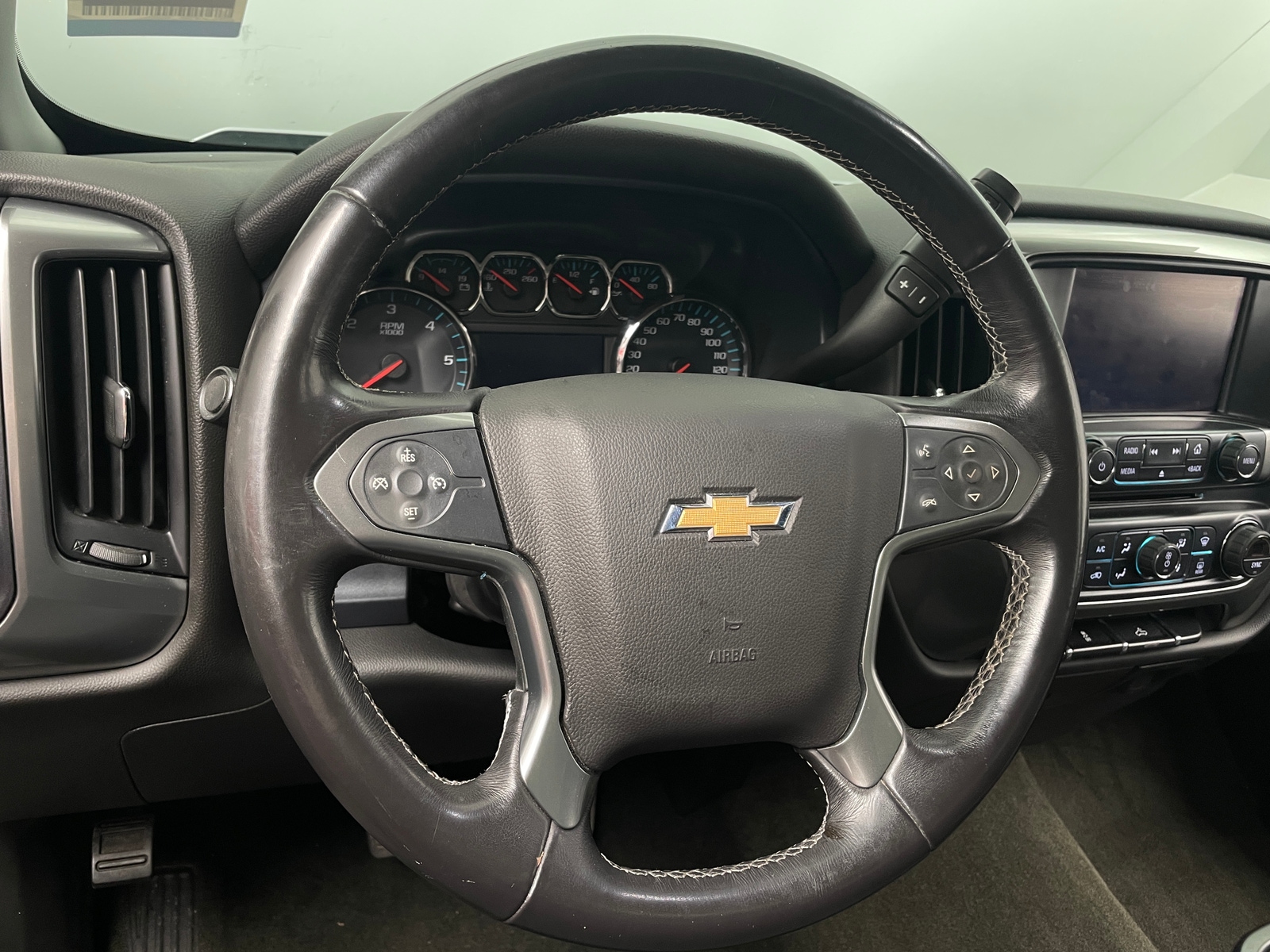 Thumbnail: 2018 Chevrolet Silverado 1500 - 5