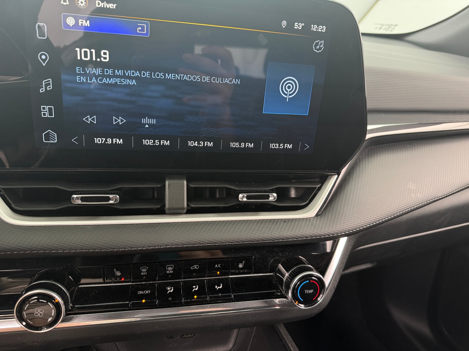 Thumbnail: 2025 Chevrolet Equinox - 4