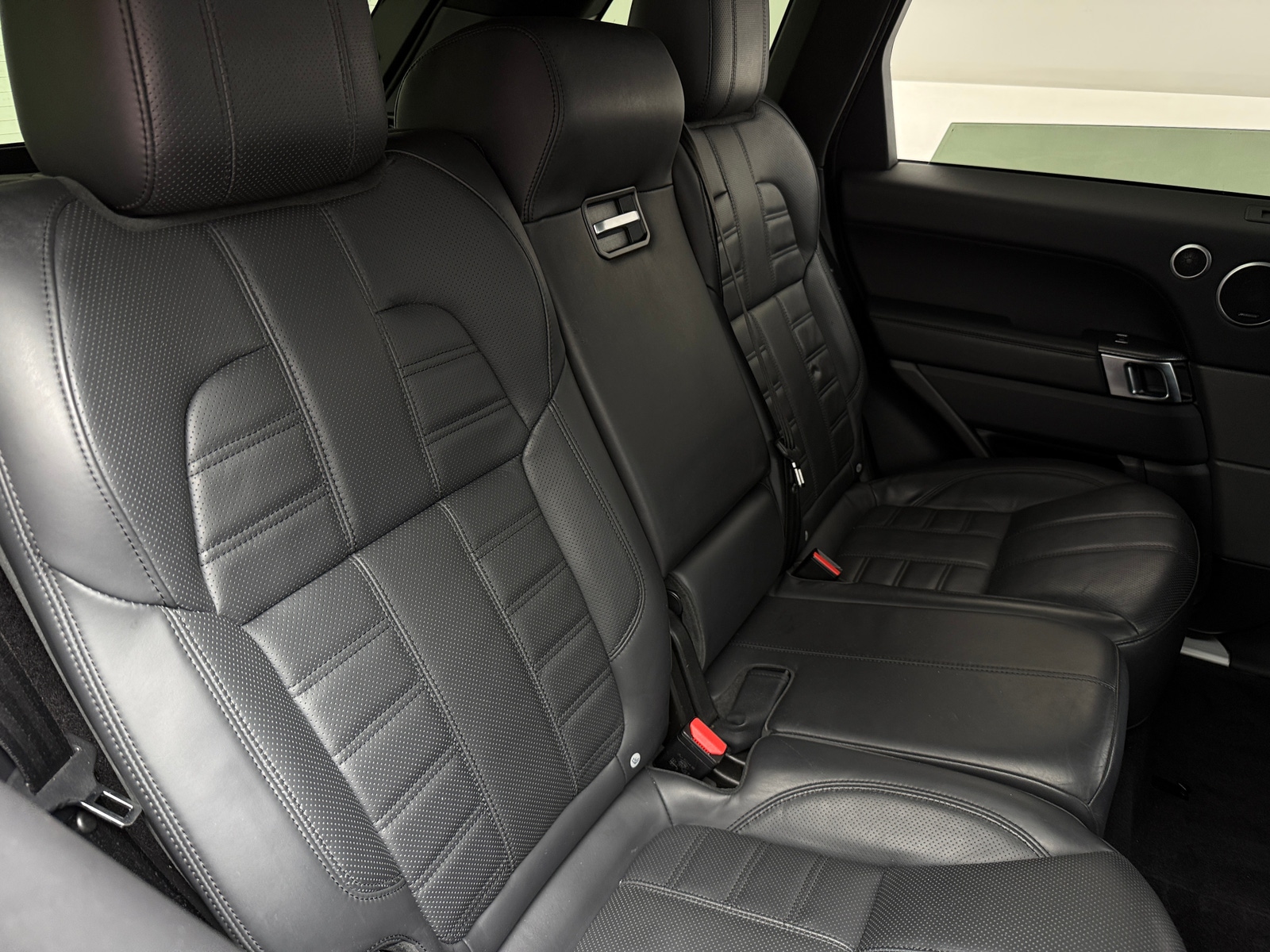 Thumbnail: 2017 Land Rover Range Rover Sport - 5