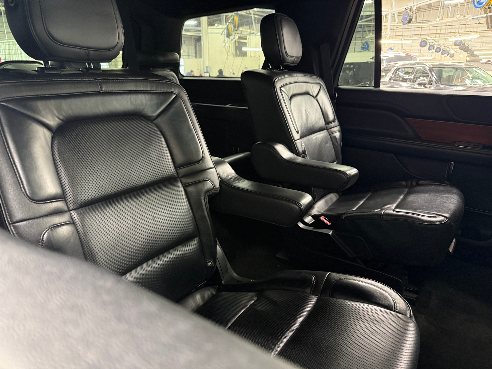 Thumbnail: 2018 Lincoln Navigator - 5