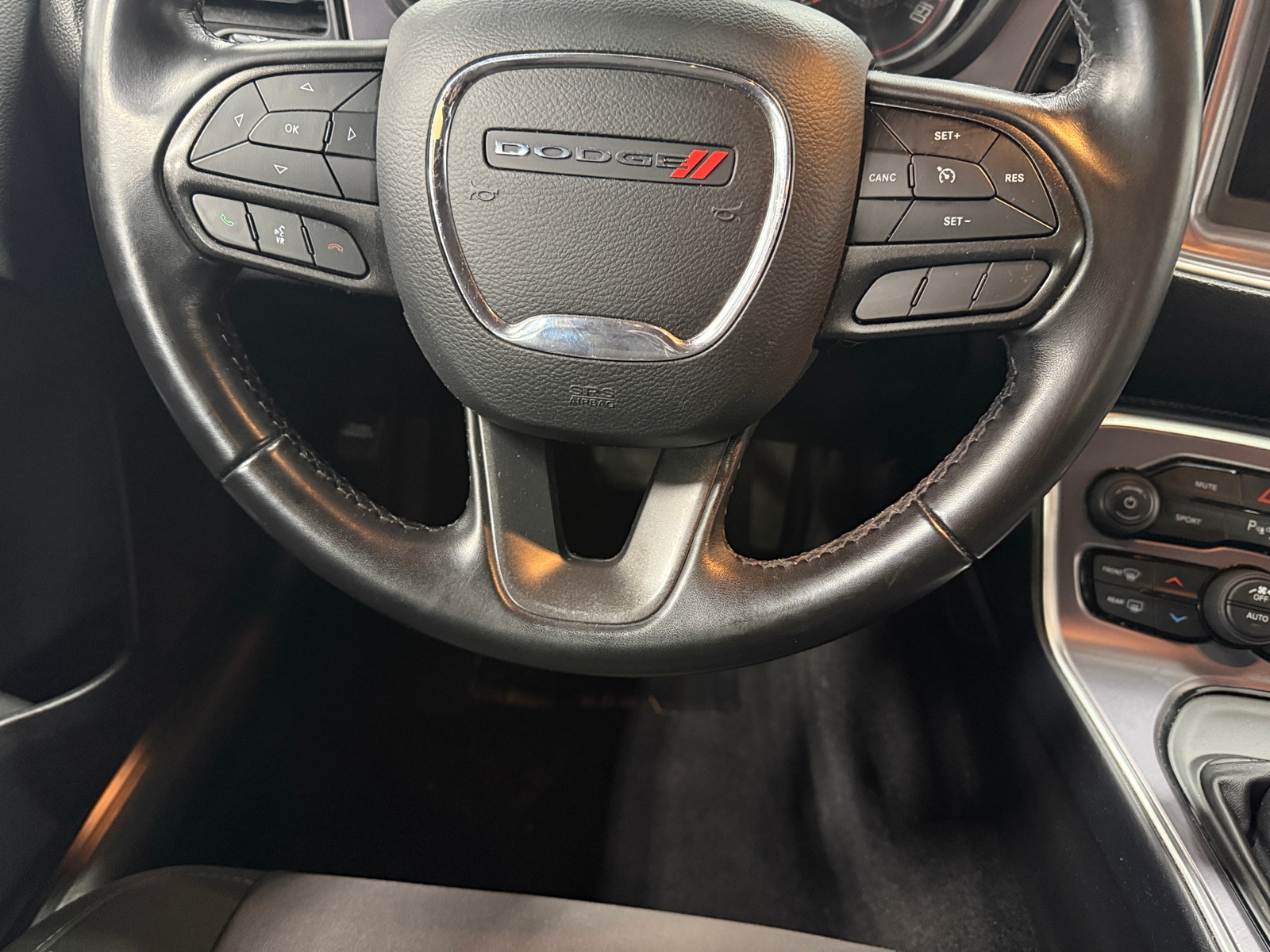 Thumbnail: 2021 Dodge Challenger - 4