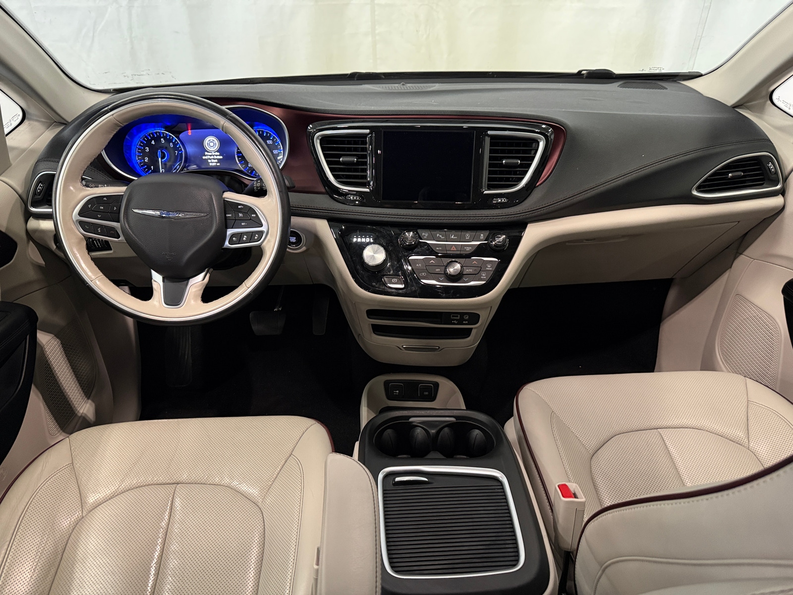 Thumbnail: 2019 Chrysler Pacifica - 2