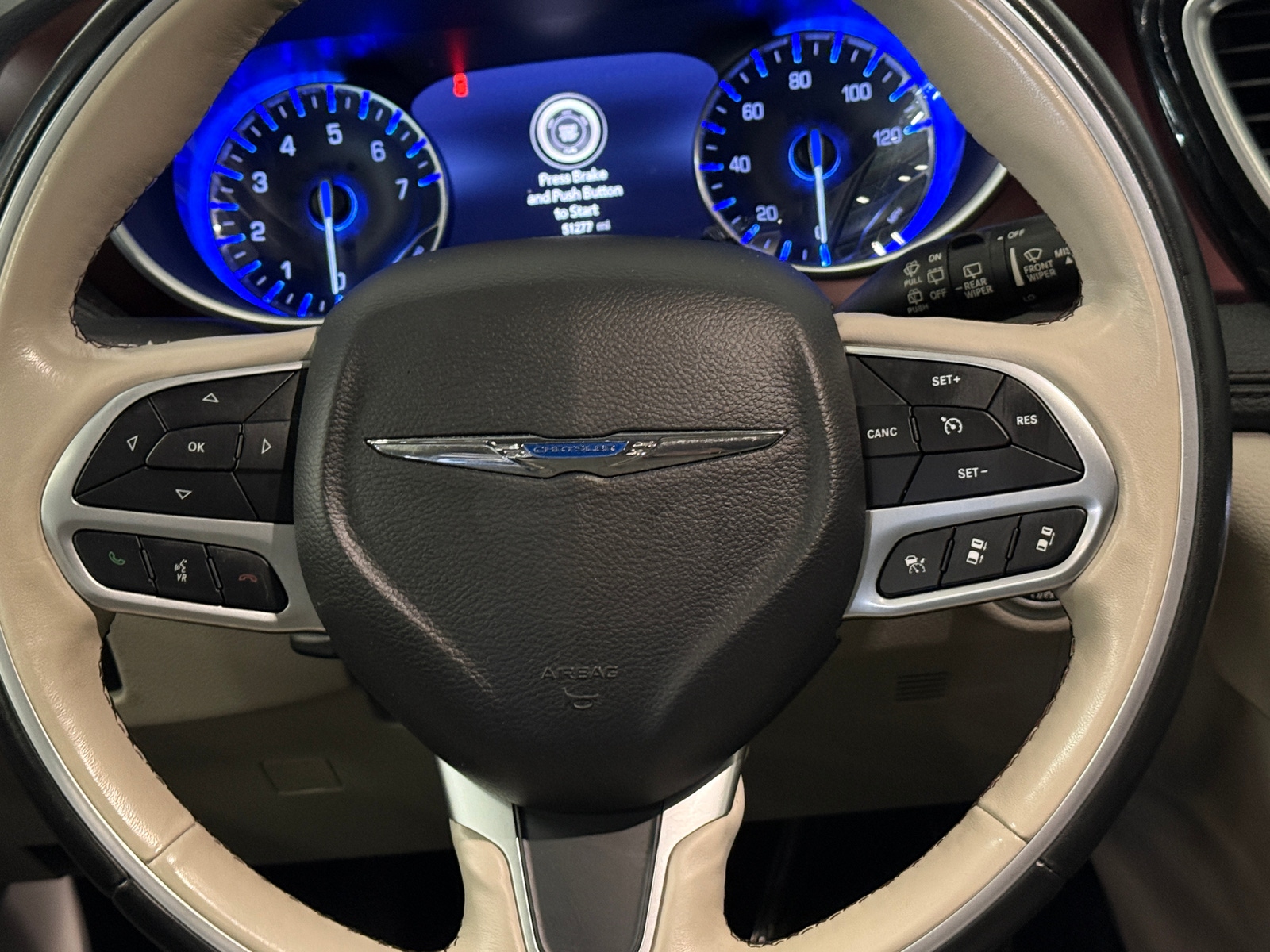 Thumbnail: 2019 Chrysler Pacifica - 4