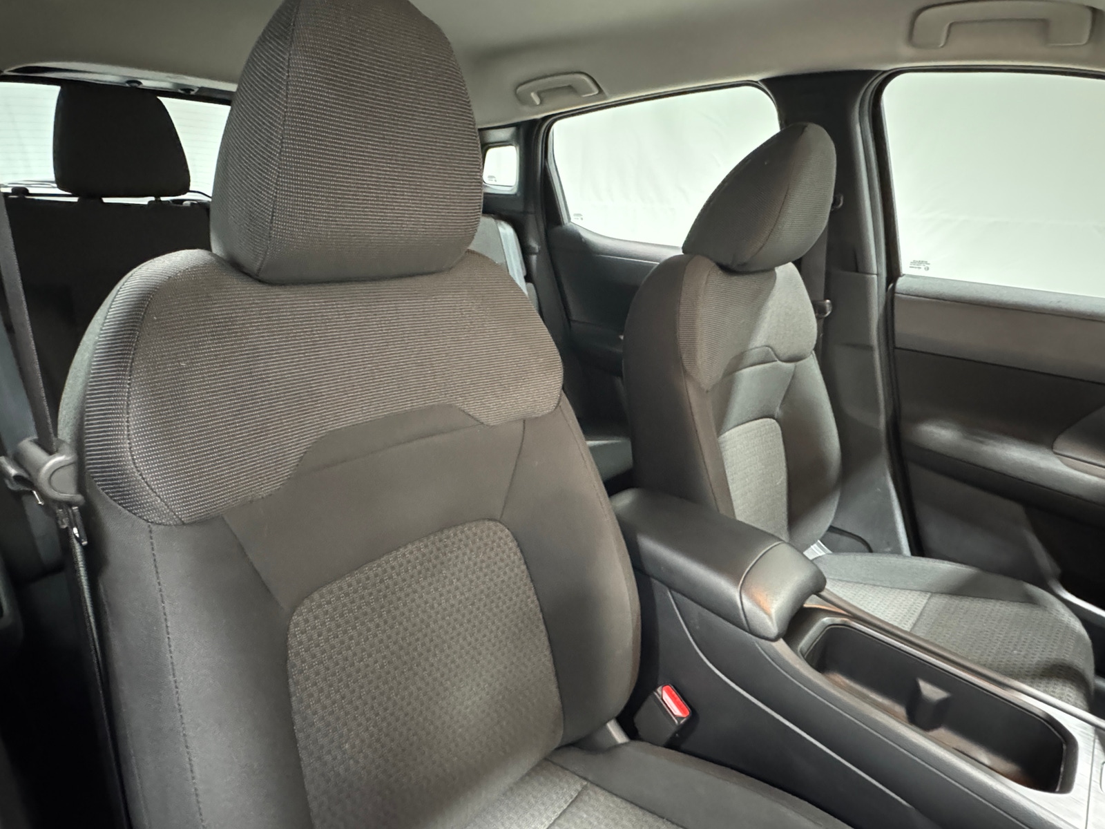 Thumbnail: 2025 Nissan Kicks - 2