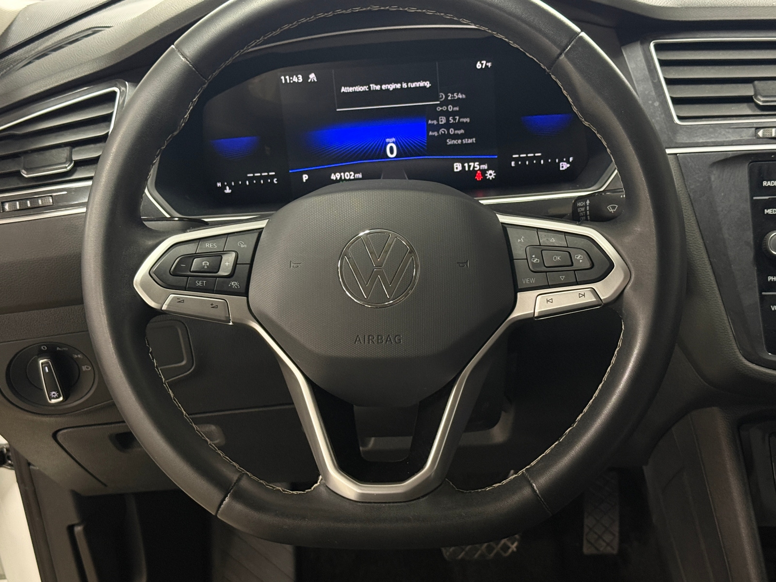 Thumbnail: 2024 Volkswagen Tiguan - 4