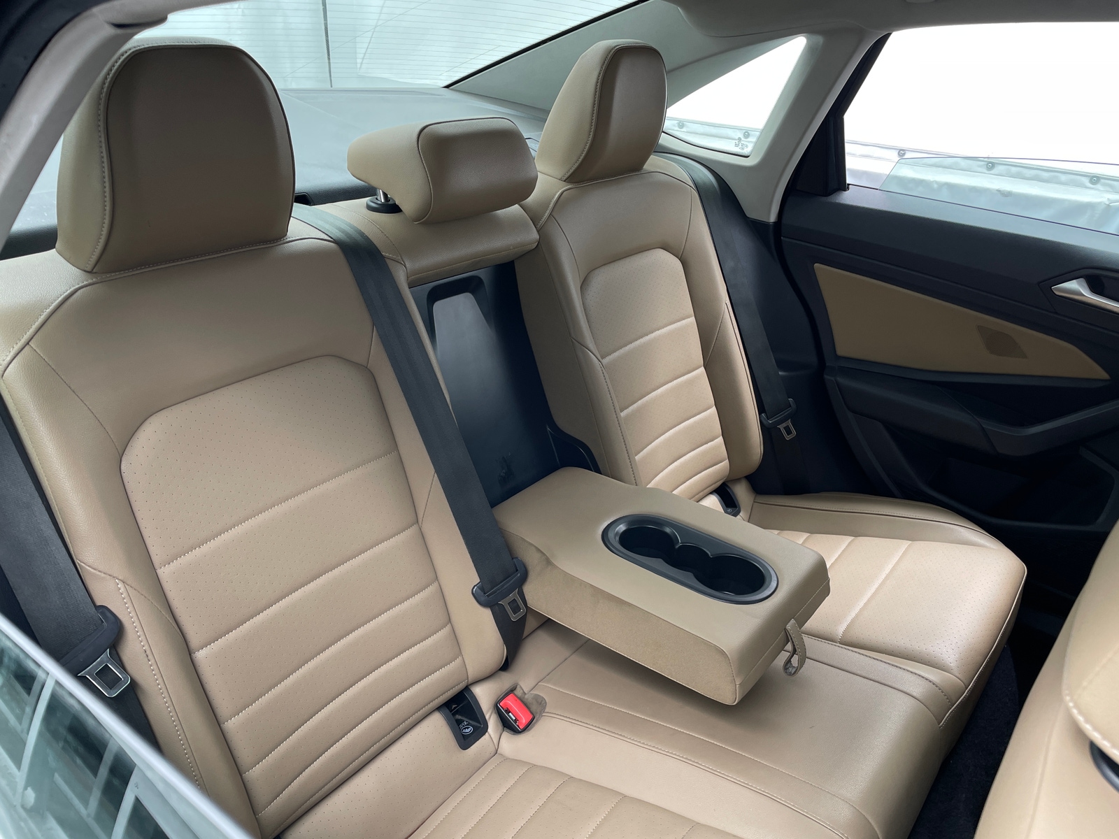 Thumbnail: 2021 Volkswagen Jetta - 6