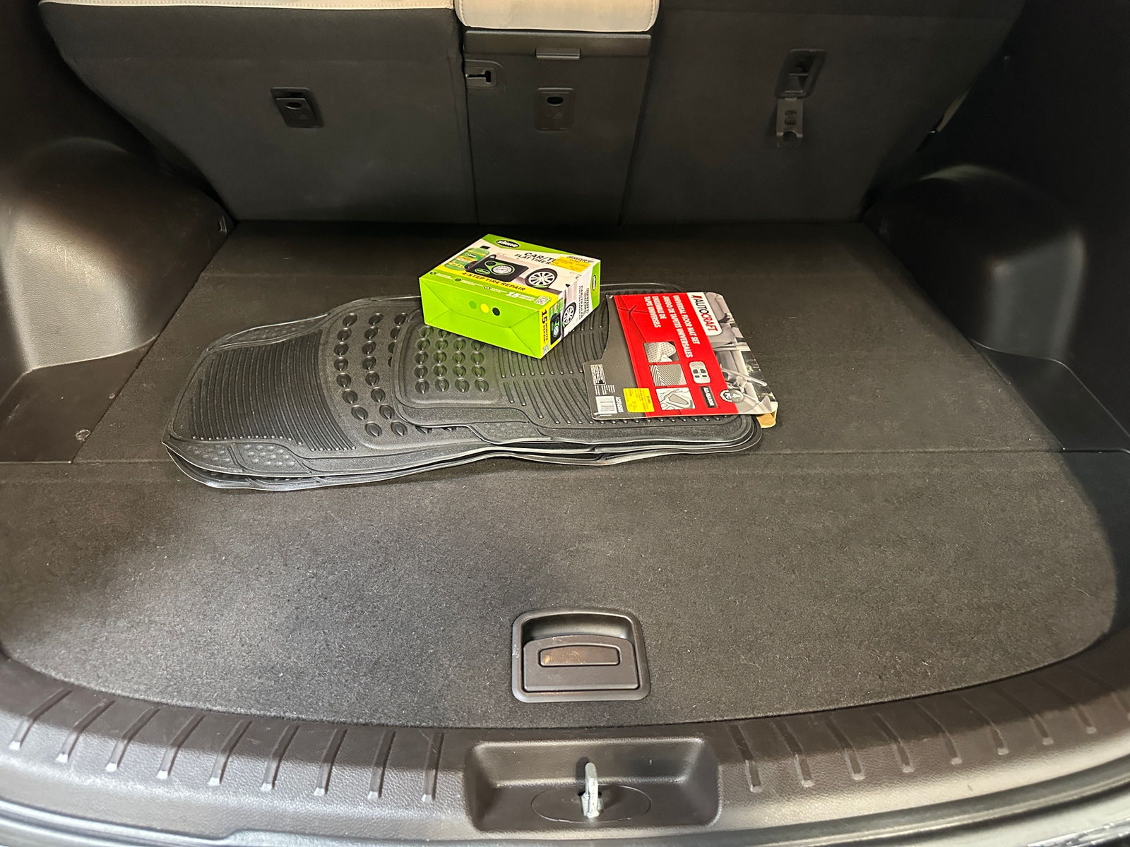 Thumbnail: 2018 Hyundai Santa Fe - 7