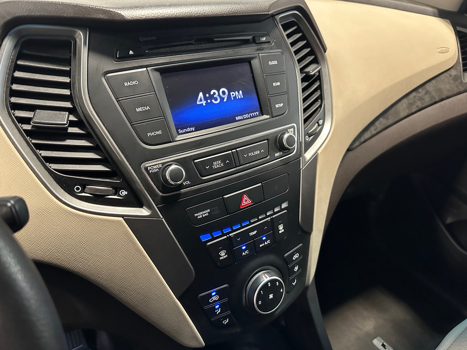 Thumbnail: 2018 Hyundai Santa Fe - 4