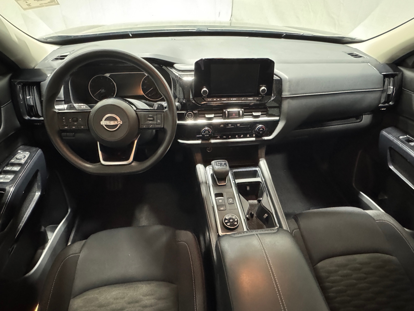 Thumbnail: 2022 Nissan Pathfinder - 3