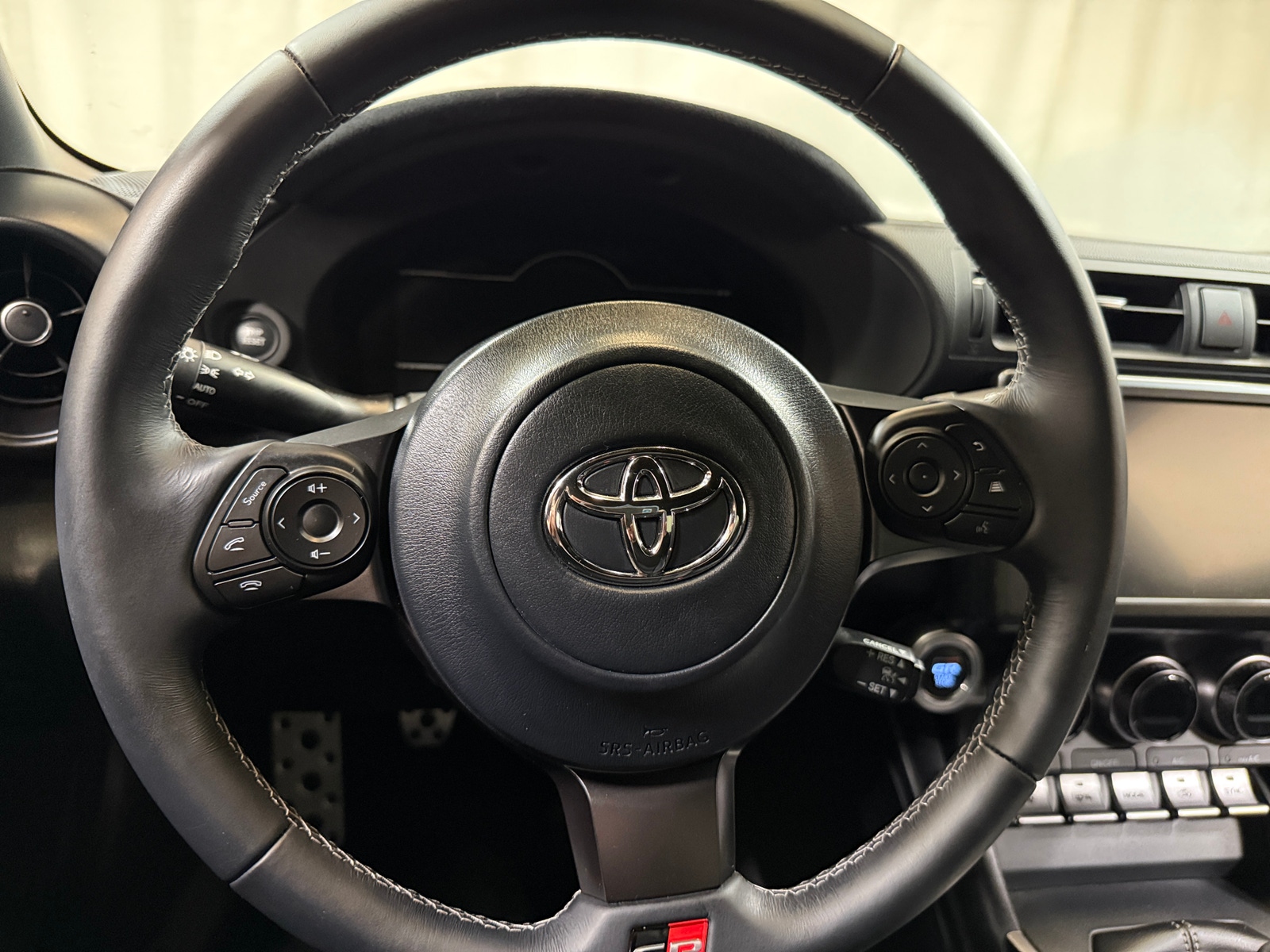 Thumbnail: 2025 Toyota GR86 - 3