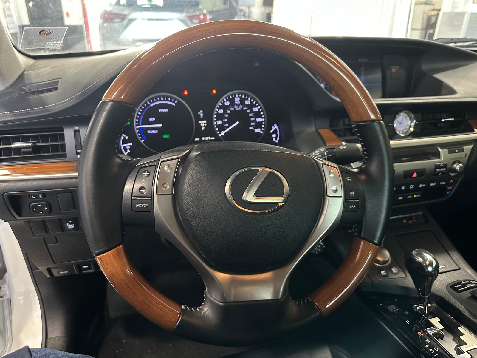 Thumbnail: 2013 Lexus ES - 4