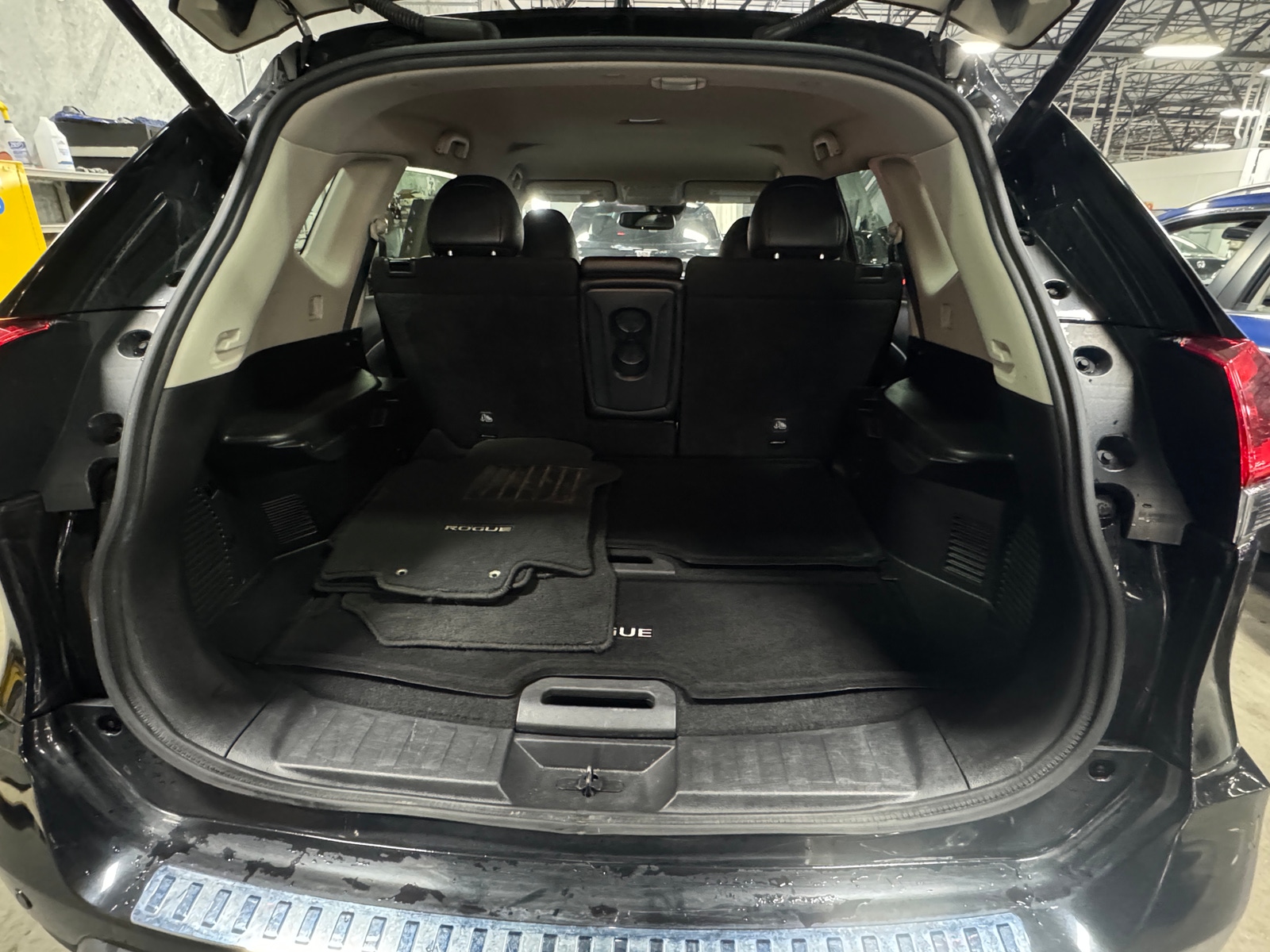 Thumbnail: 2020 Nissan Rogue - 6