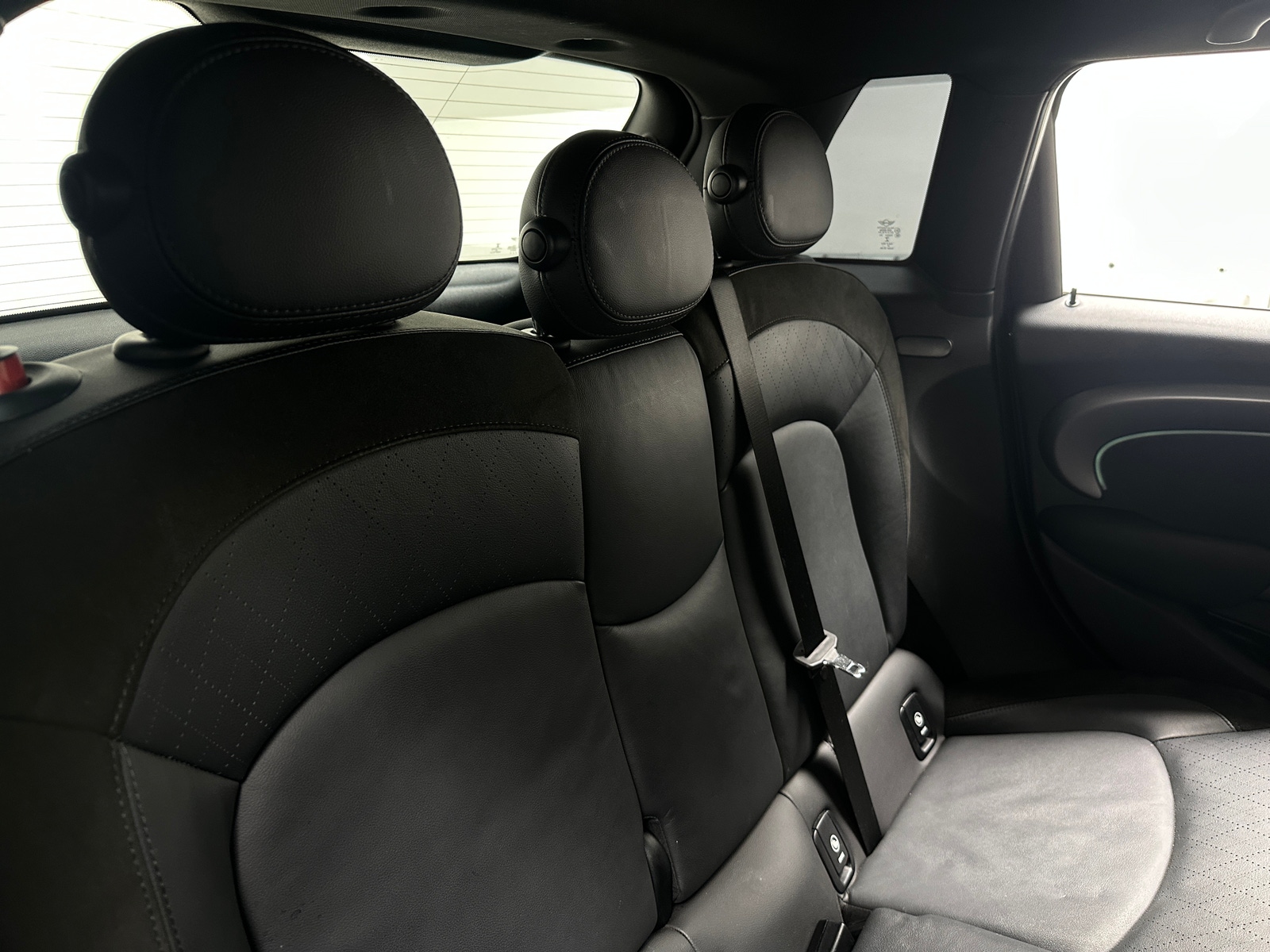 Thumbnail: 2022 MINI Cooper Hardtop - 5