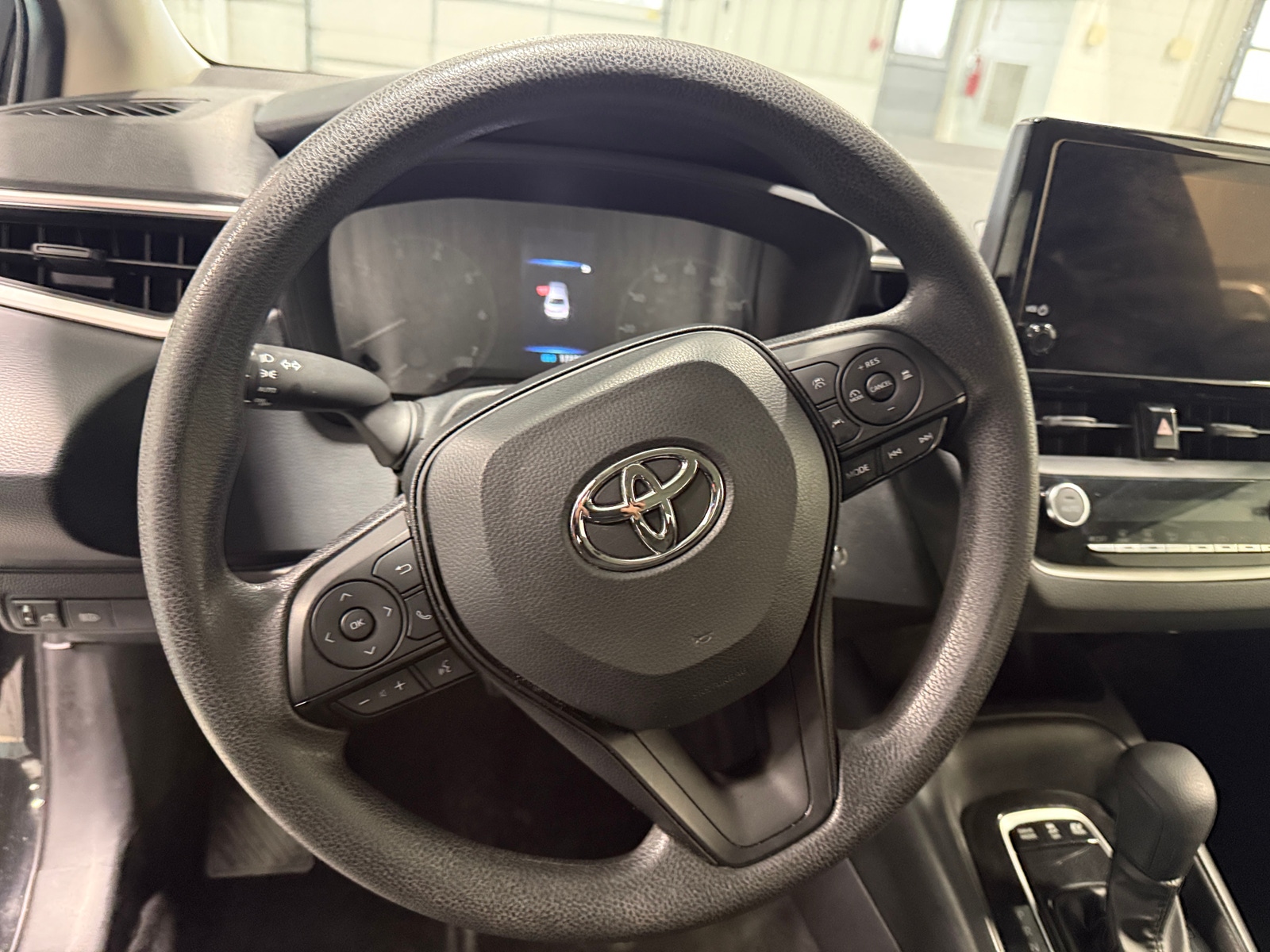 Thumbnail: 2025 Toyota Corolla - 5