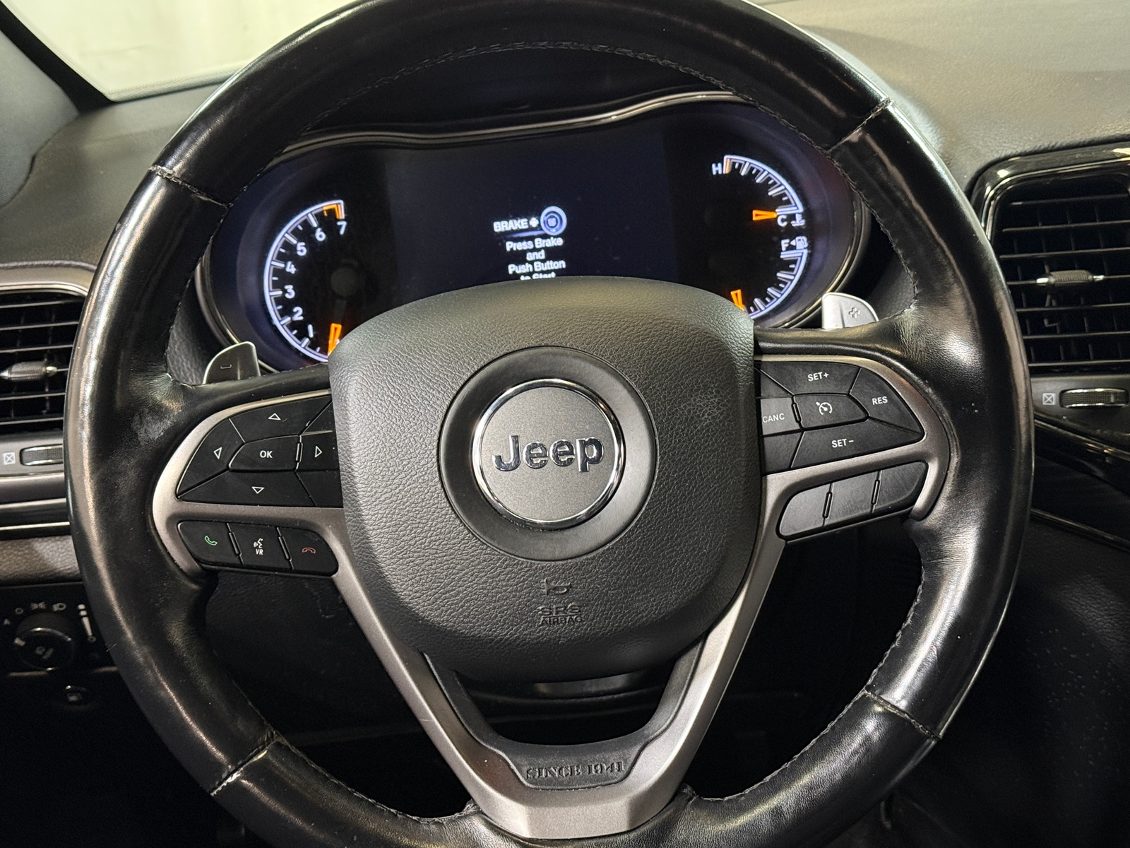 Thumbnail: 2021 Jeep Grand Cherokee - 4