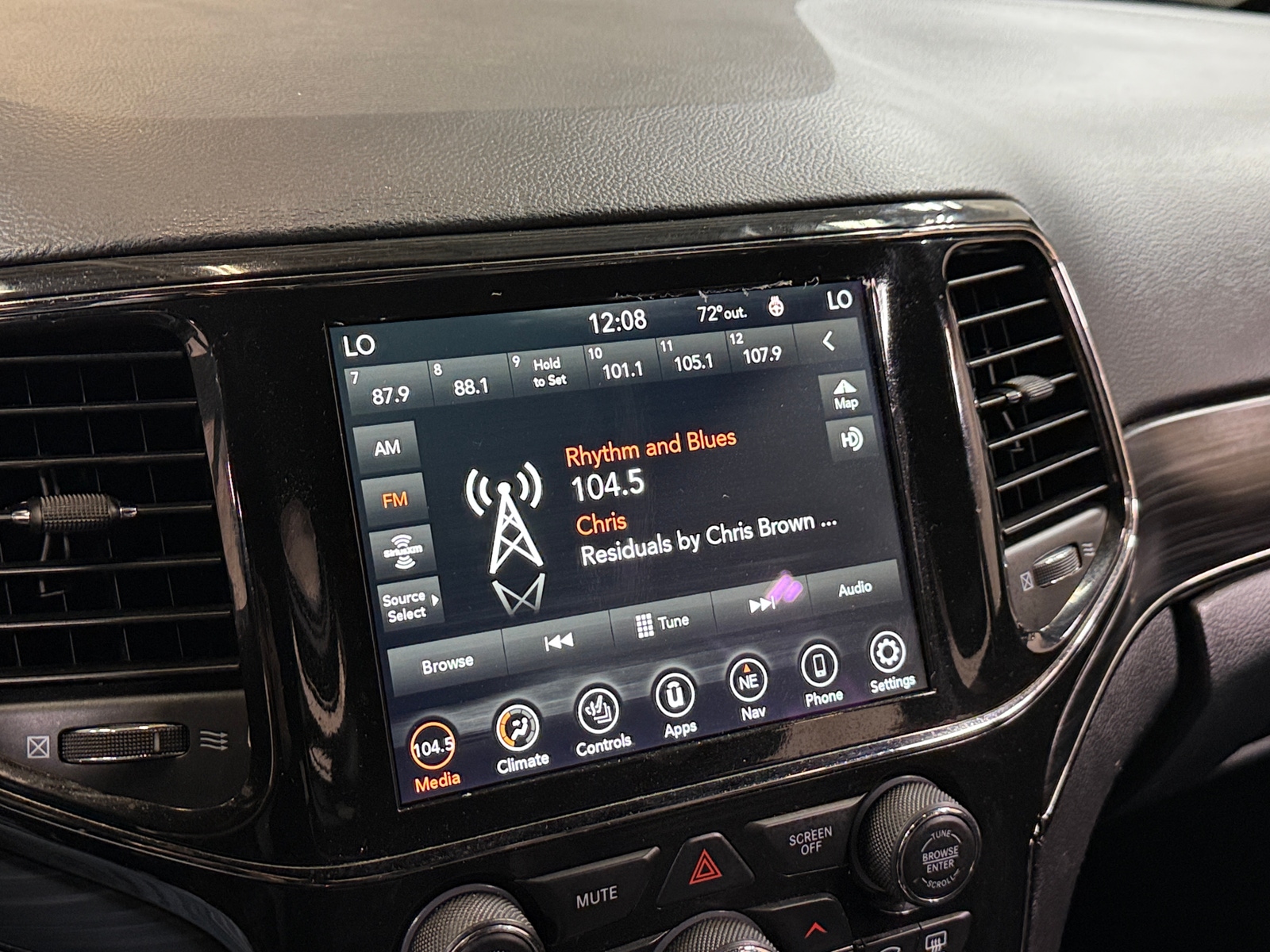 Thumbnail: 2021 Jeep Grand Cherokee - 3