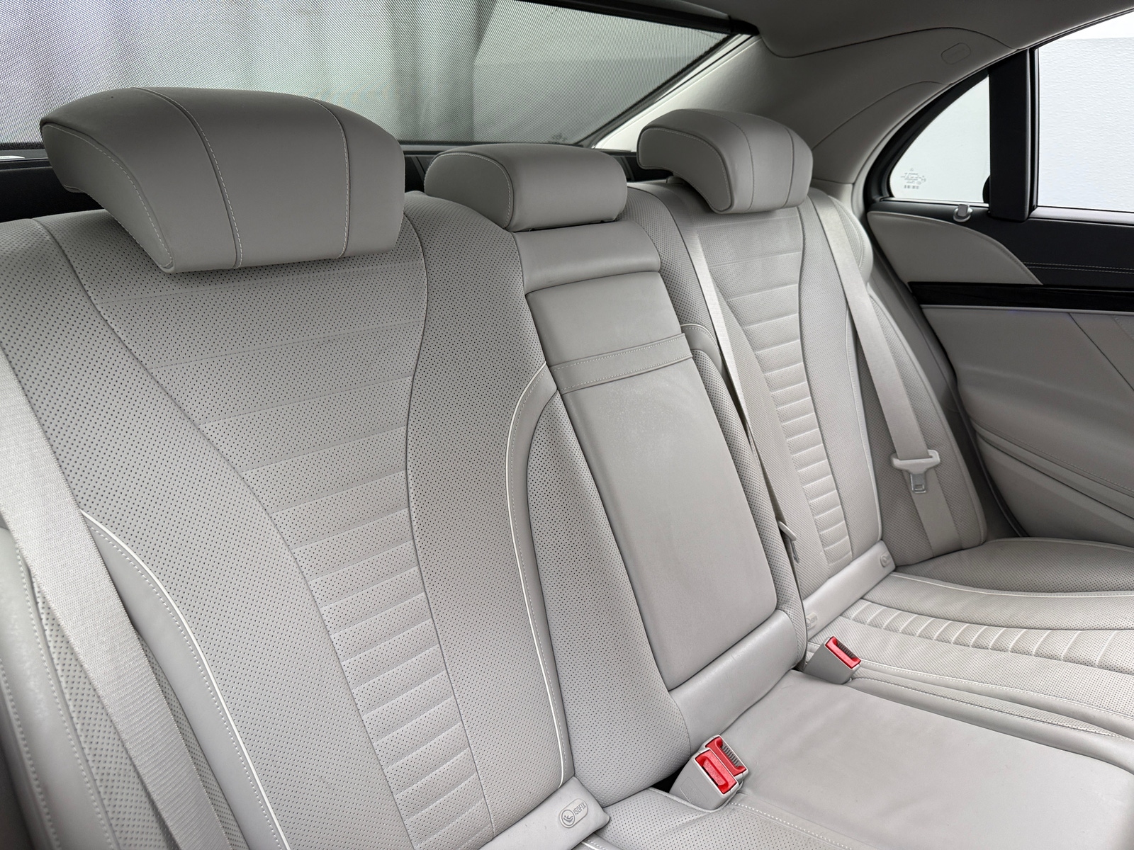 Thumbnail: 2016 Mercedes-Benz S-Class - 5