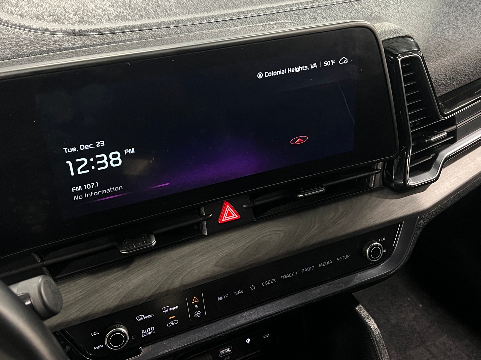 Thumbnail: 2023 Kia Sportage - 3