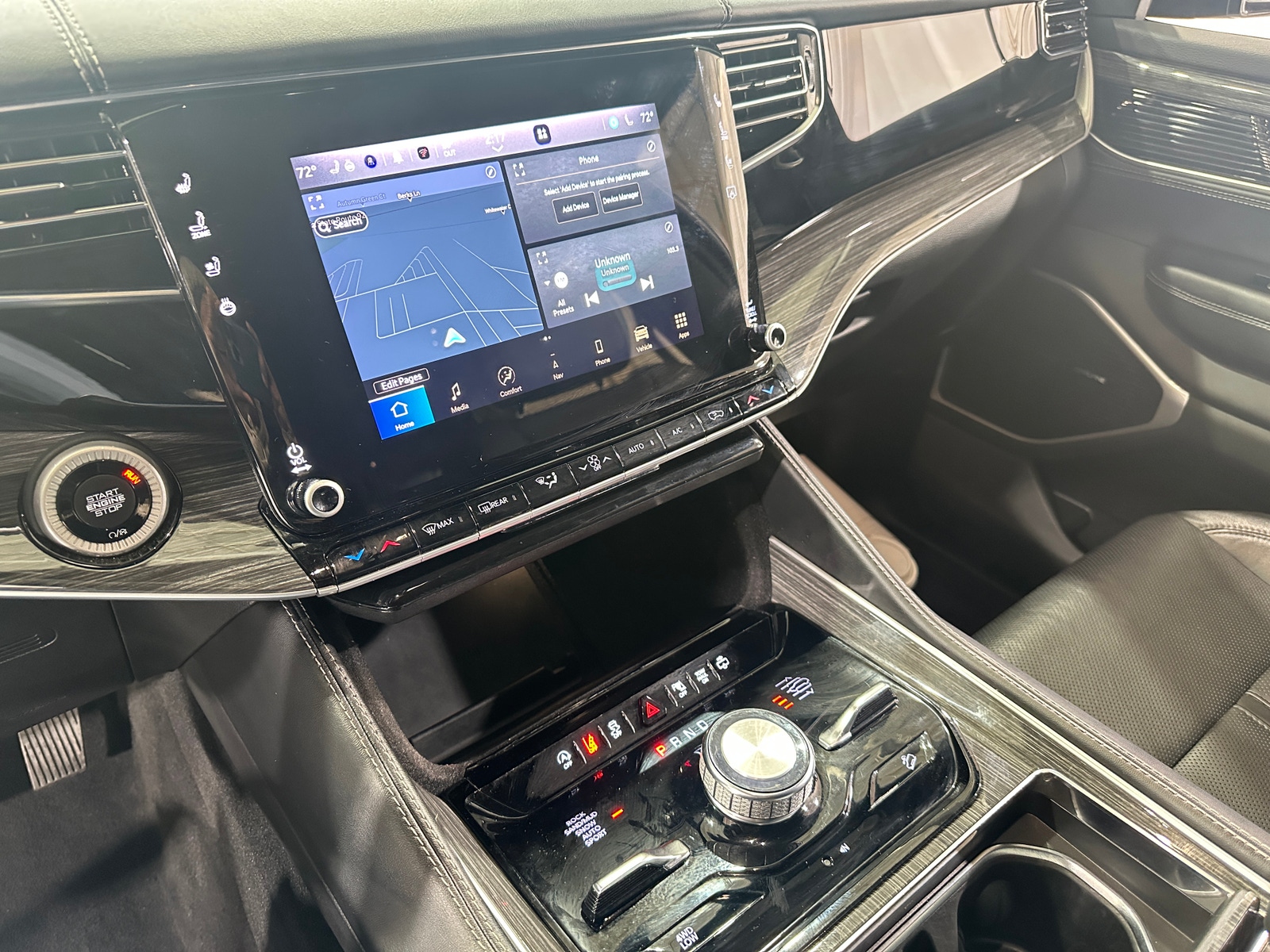 Thumbnail: 2022 Jeep Wagoneer - 3