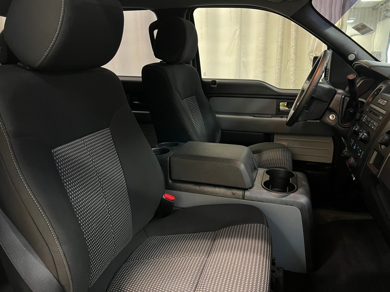 Thumbnail: 2014 Ford Econoline - 2