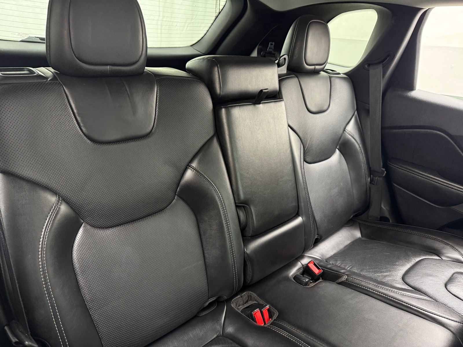 Thumbnail: 2020 Jeep Cherokee - 5