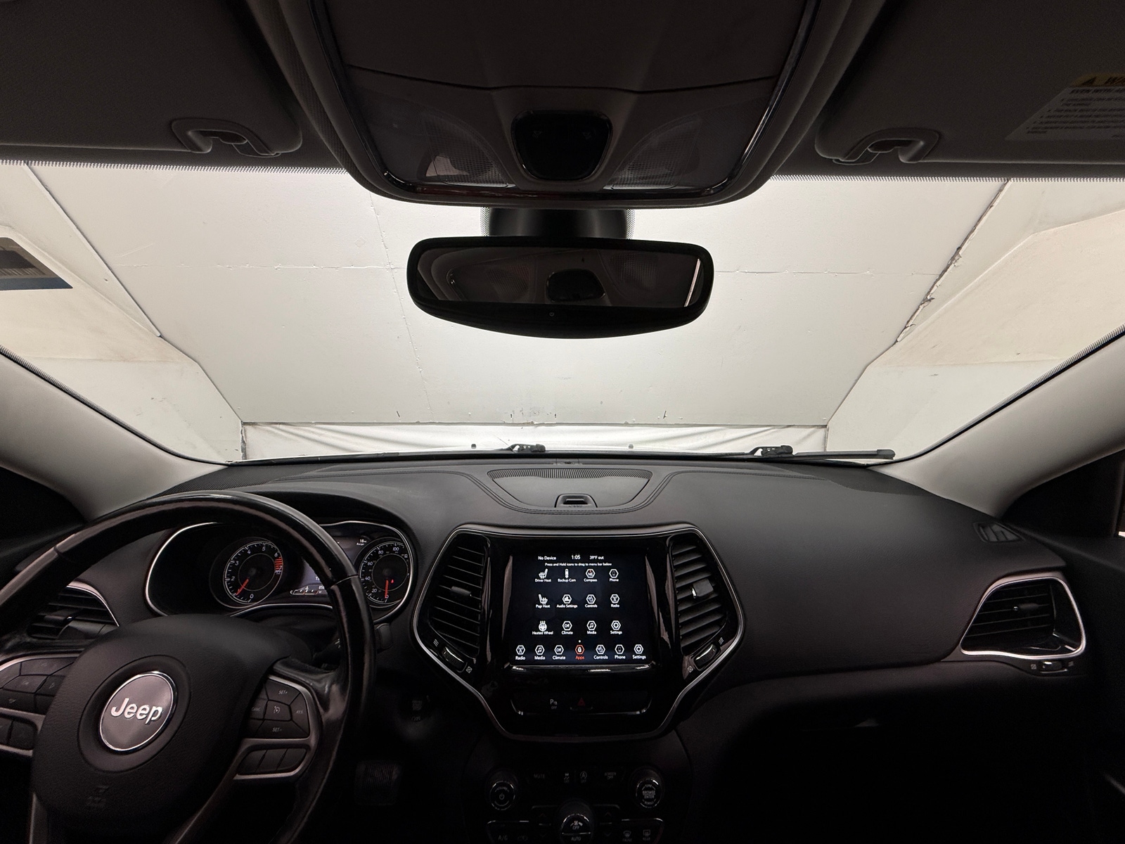 Thumbnail: 2020 Jeep Cherokee - 2