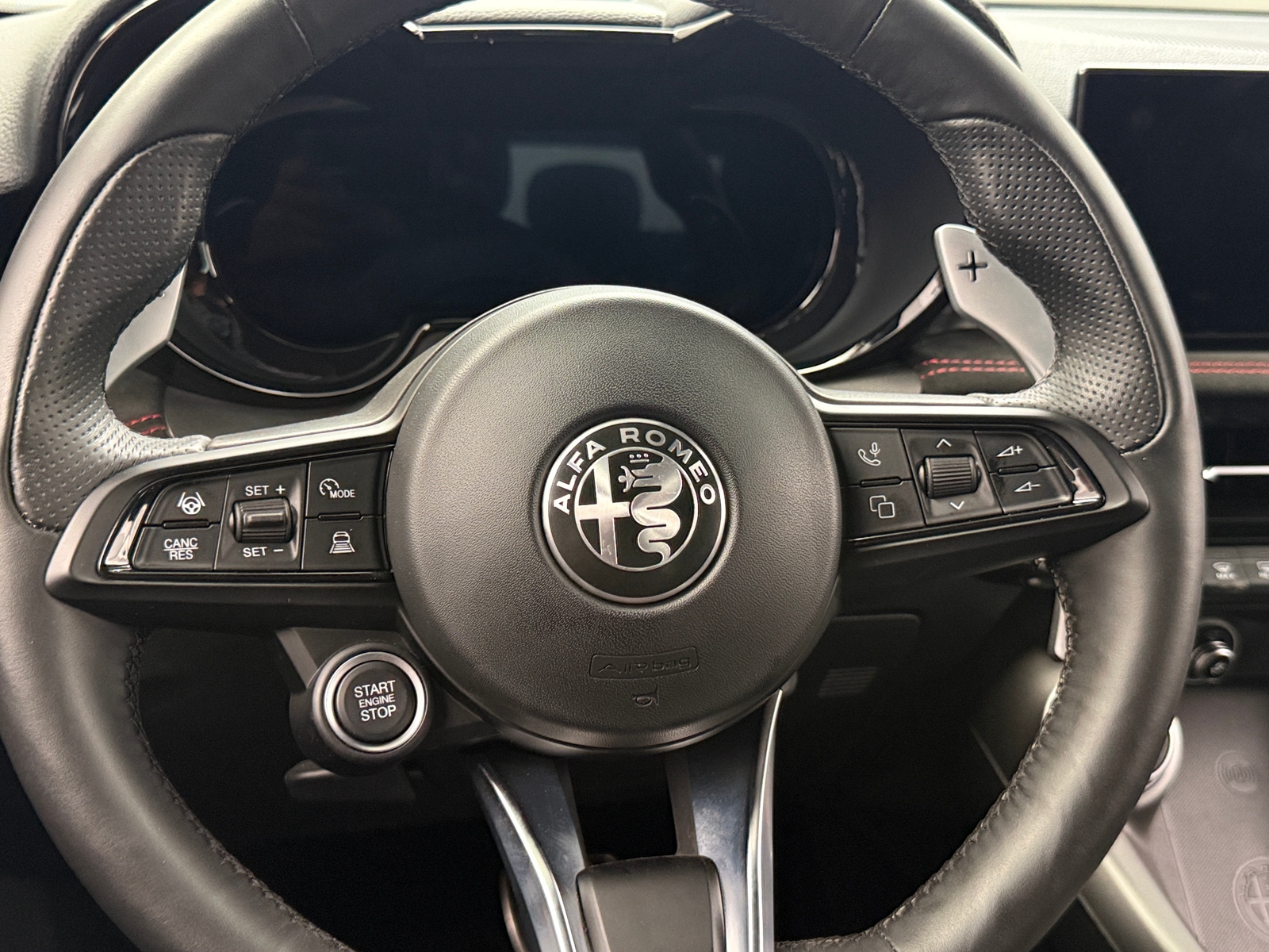 Thumbnail: 2024 Alfa Romeo Tonale - 5