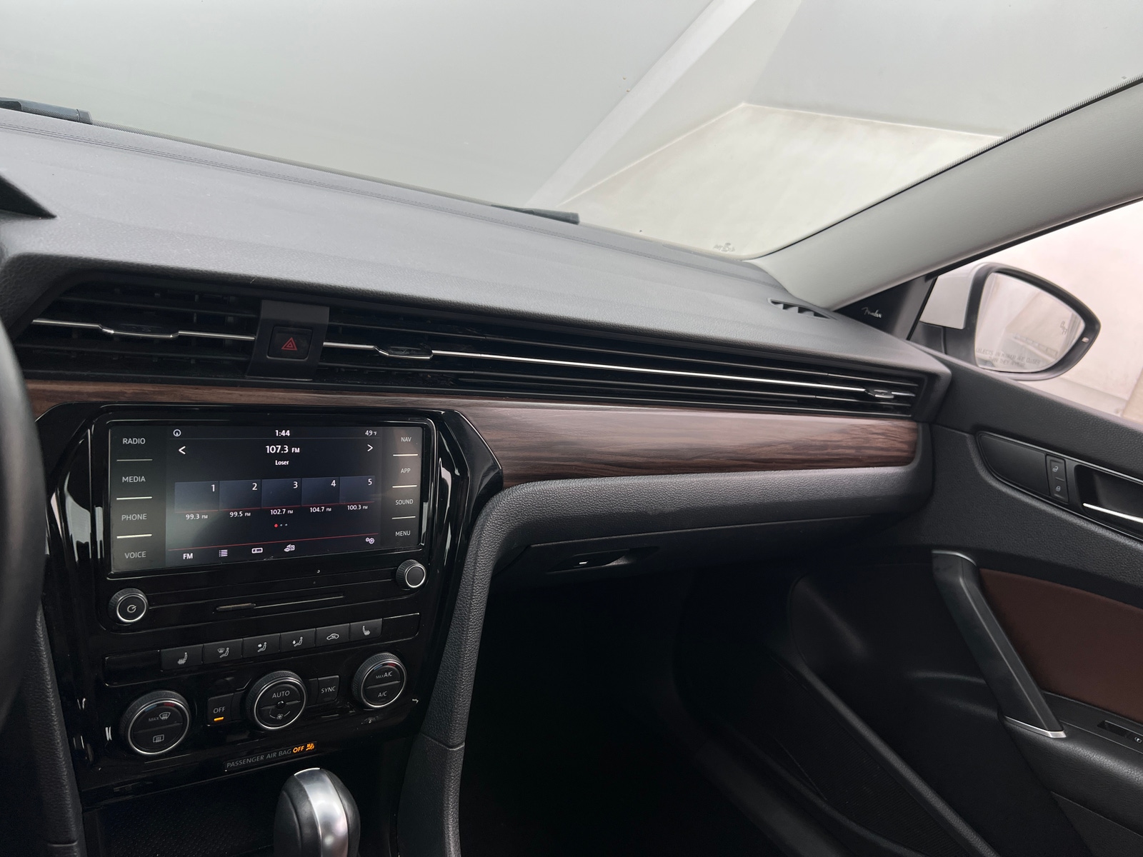 Thumbnail: 2020 Volkswagen Passat - 3