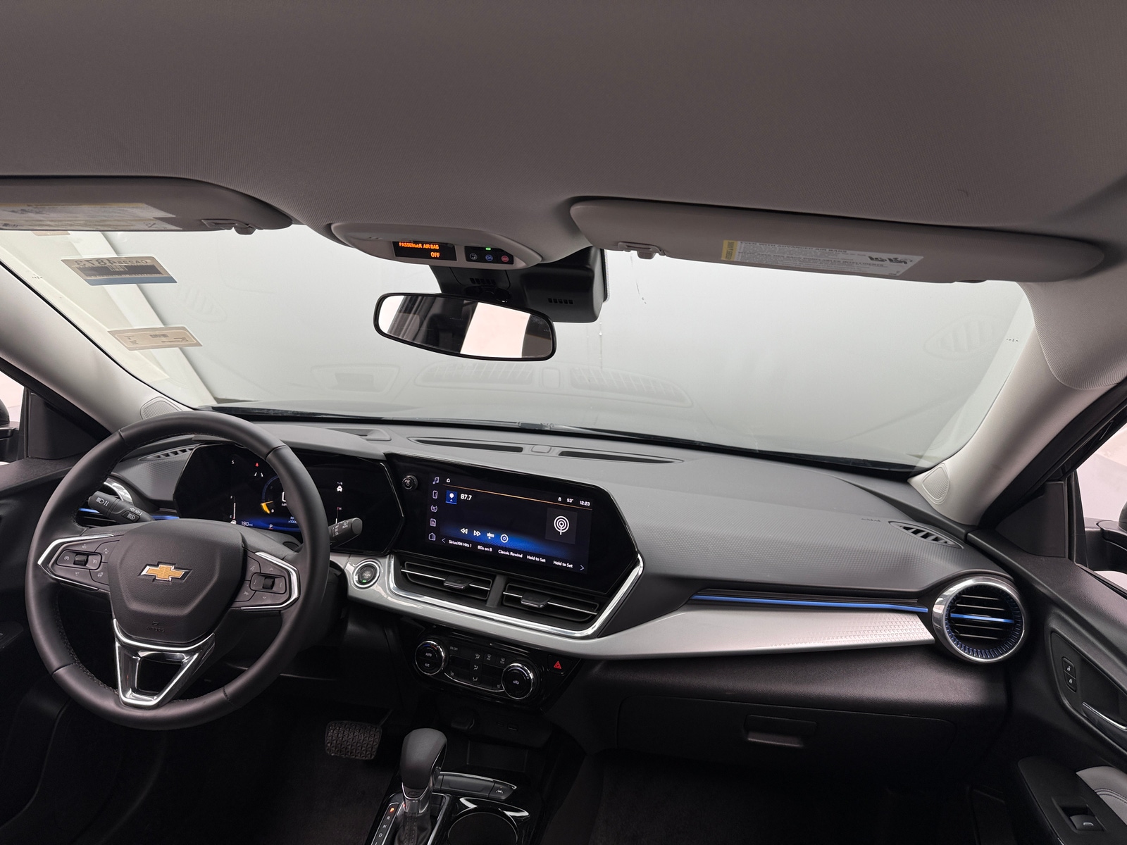 Thumbnail: 2025 Chevrolet Trax - 3