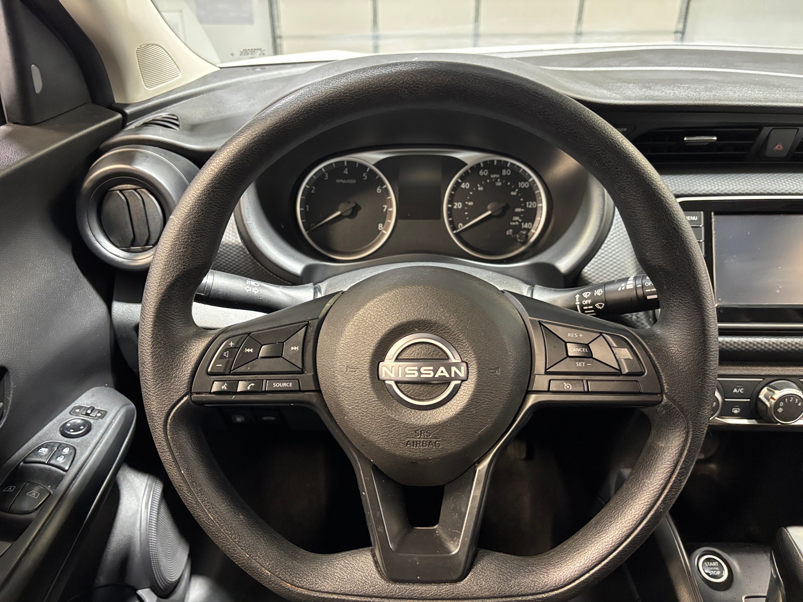 Thumbnail: 2023 Nissan Kicks - 5