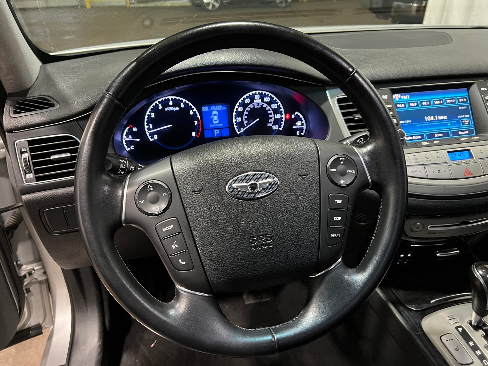 Thumbnail: 2013 Hyundai Genesis - 4