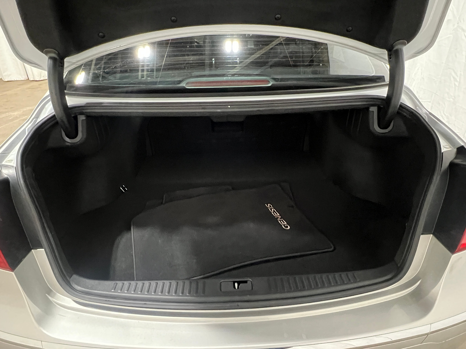 Thumbnail: 2013 Hyundai Genesis - 6