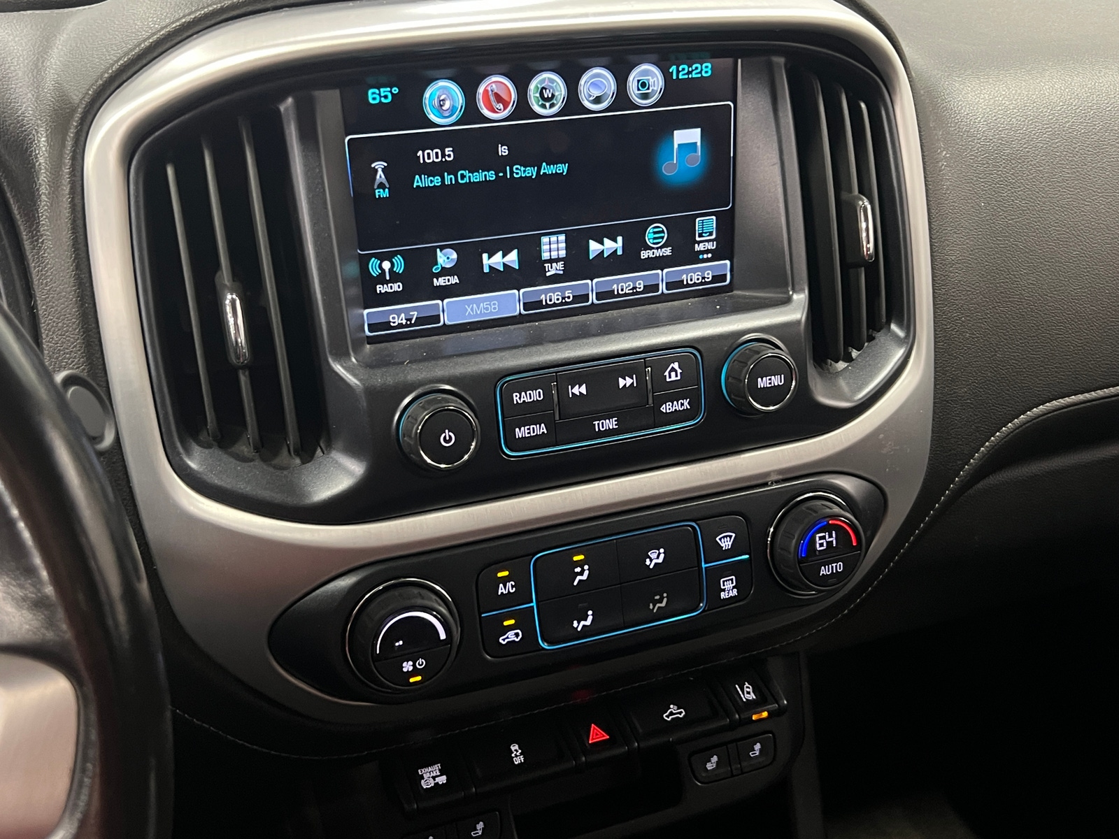 Thumbnail: 2018 GMC Canyon - 3