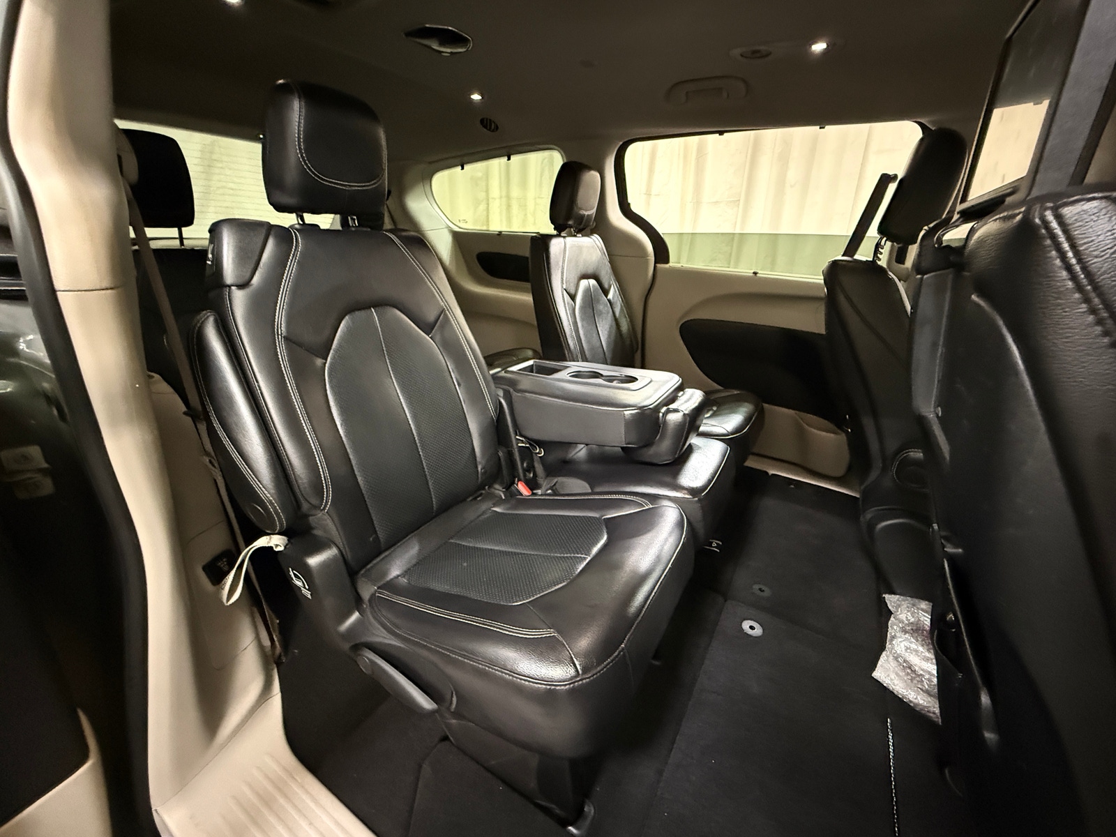 Thumbnail: 2022 Chrysler Pacifica - 5